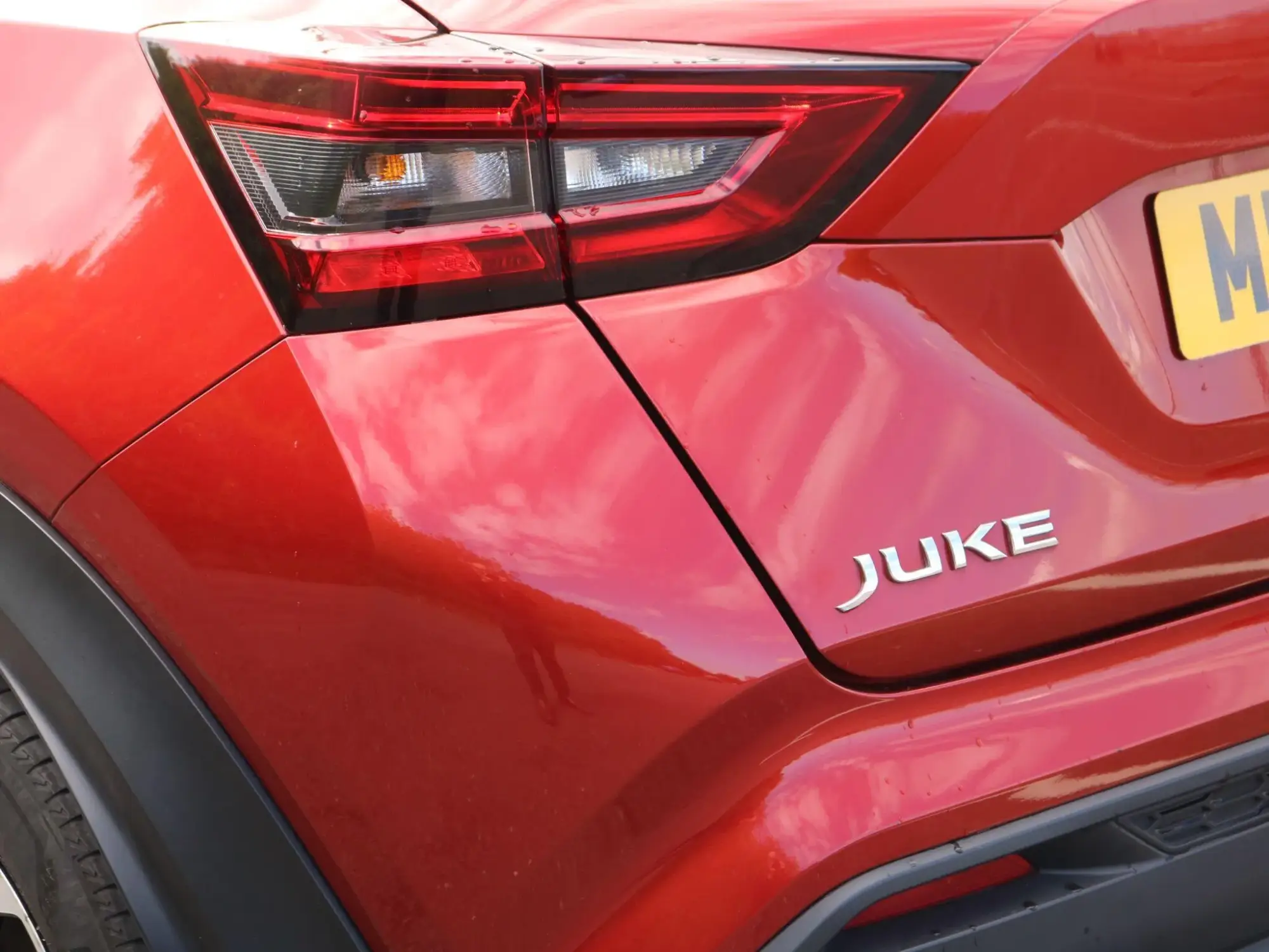 Nissan Juke Hybrid Image 8 Nissan Juke Hybrid Image 8