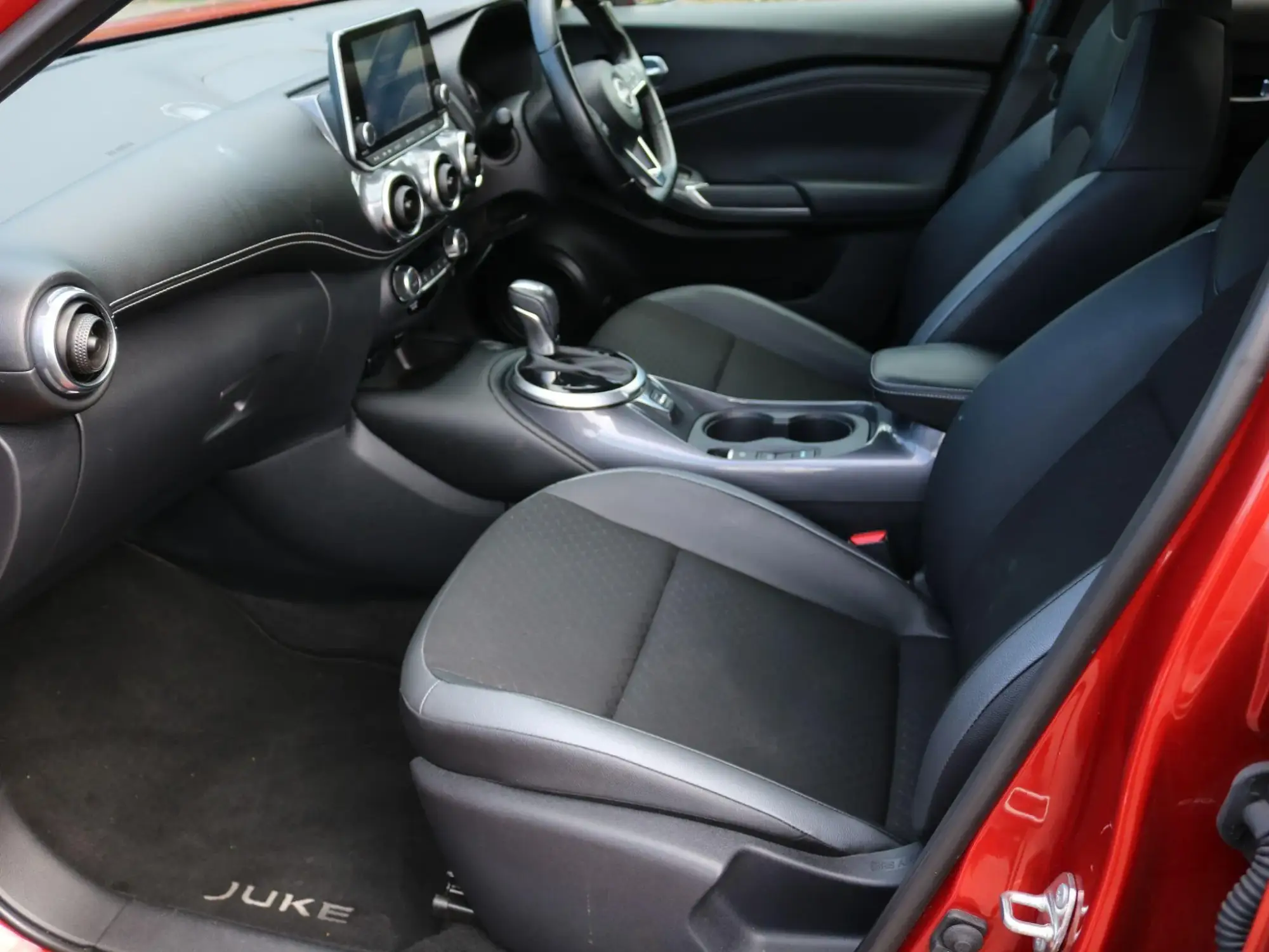 Nissan Juke Hybrid Image 13 Nissan Juke Hybrid Image 13