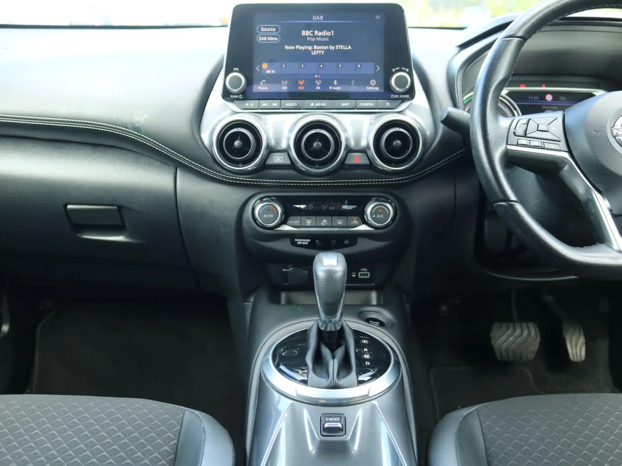 Nissan Juke Hybrid Image 22 Nissan Juke Hybrid Image 22