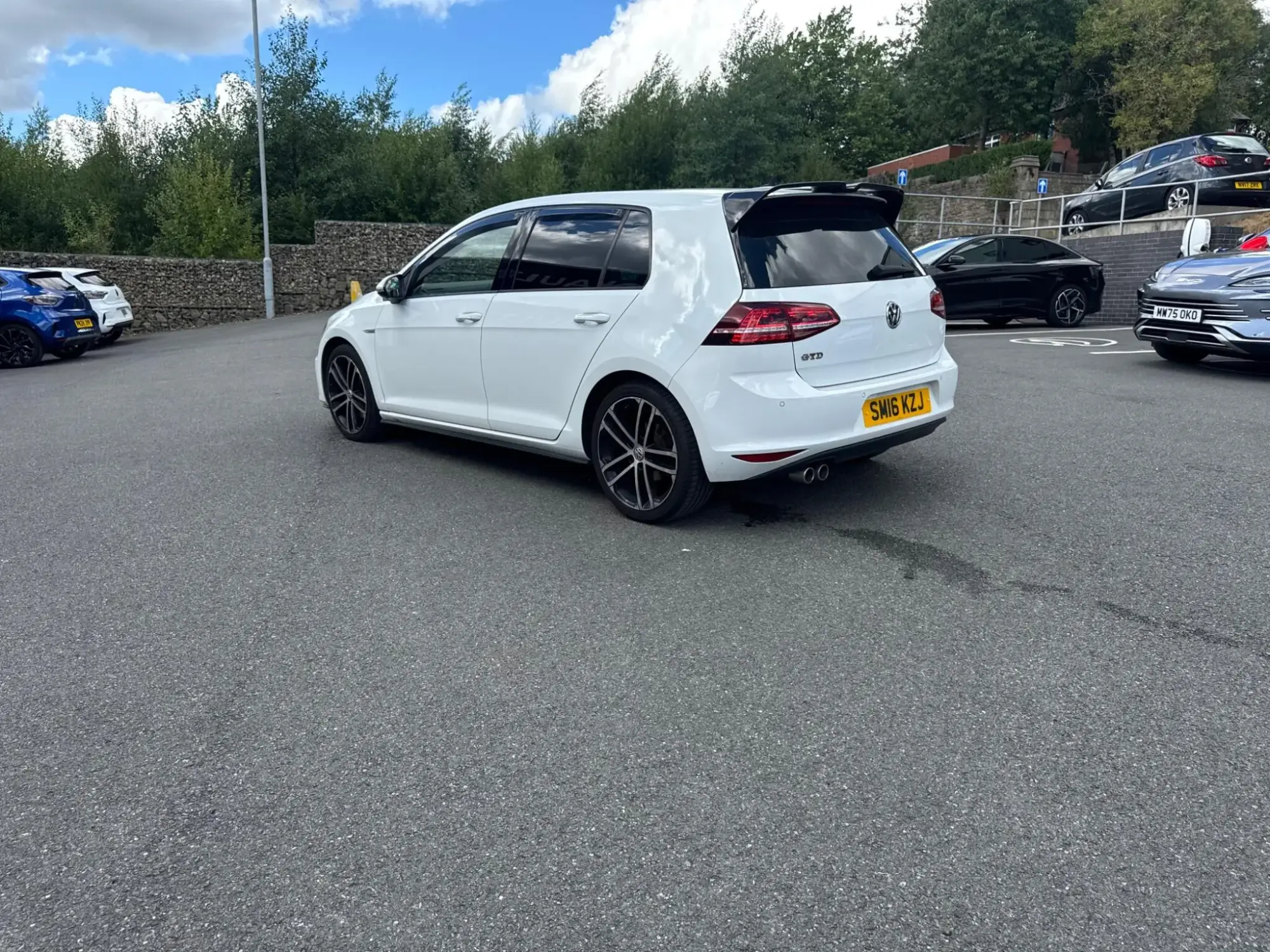 Volkswagen Golf Image 4