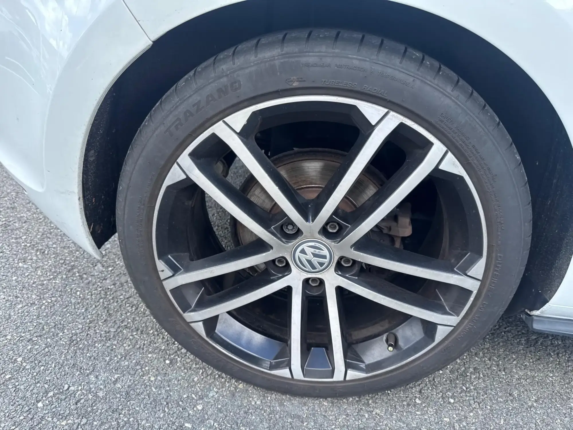 Volkswagen Golf Image 15