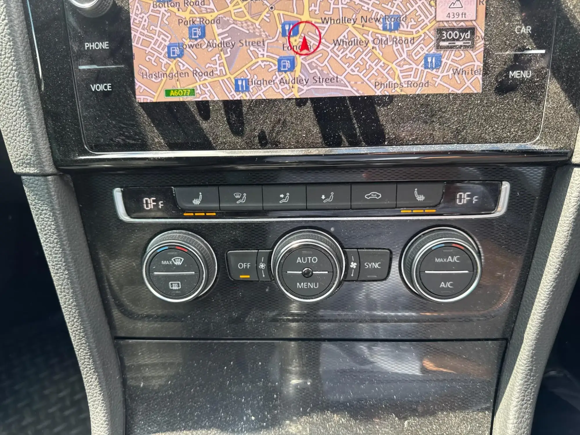Volkswagen Golf Image 17