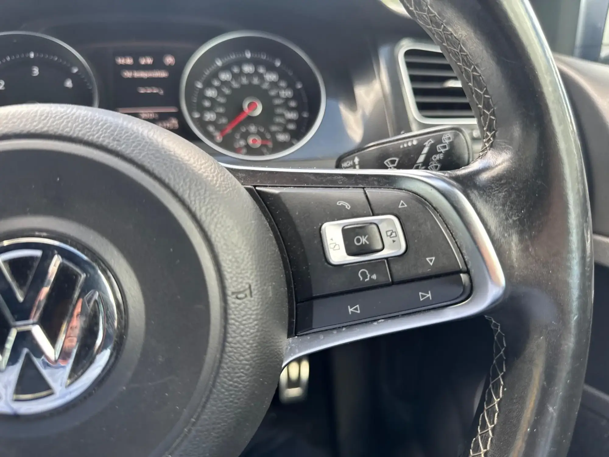Volkswagen Golf Image 18