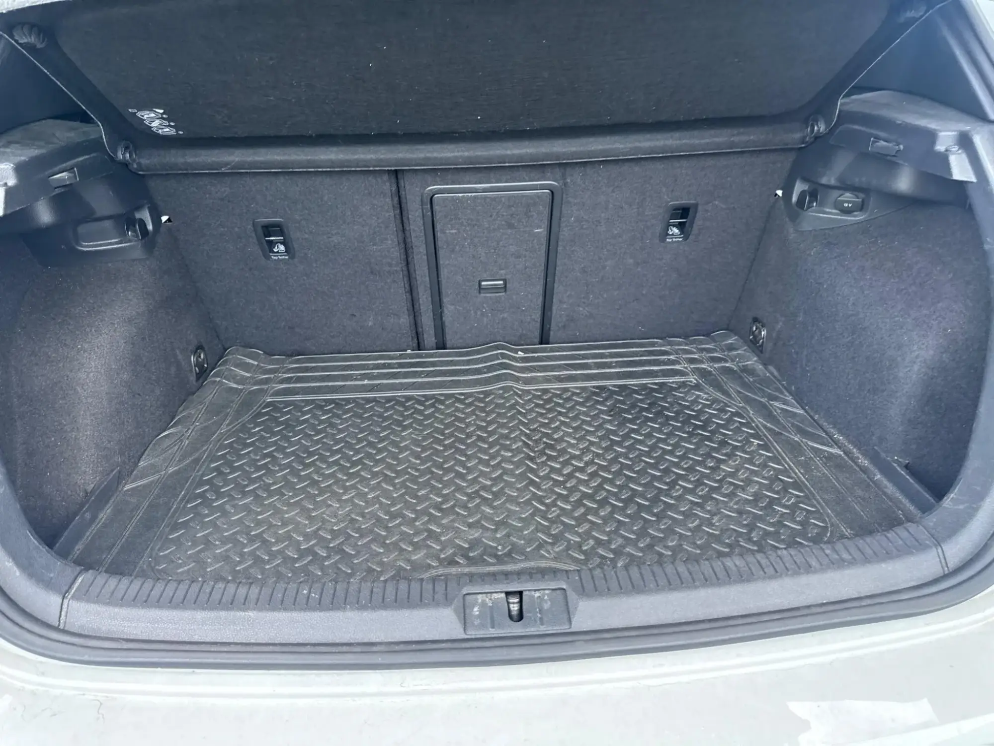 Volkswagen Golf Image 21