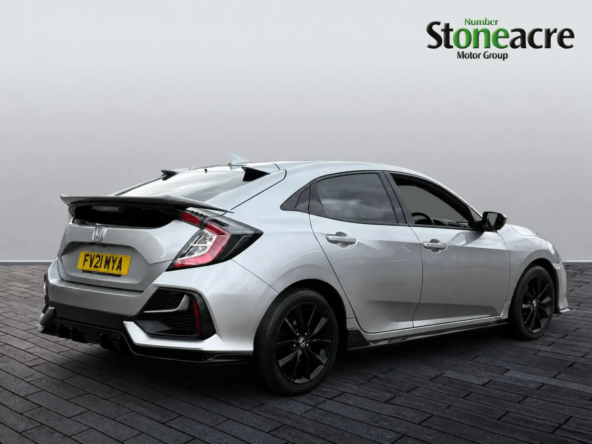 Honda Civic 1.0 VTEC Turbo EX Sport Line Euro 6 (s/s) 5dr FV21MYA Image 3