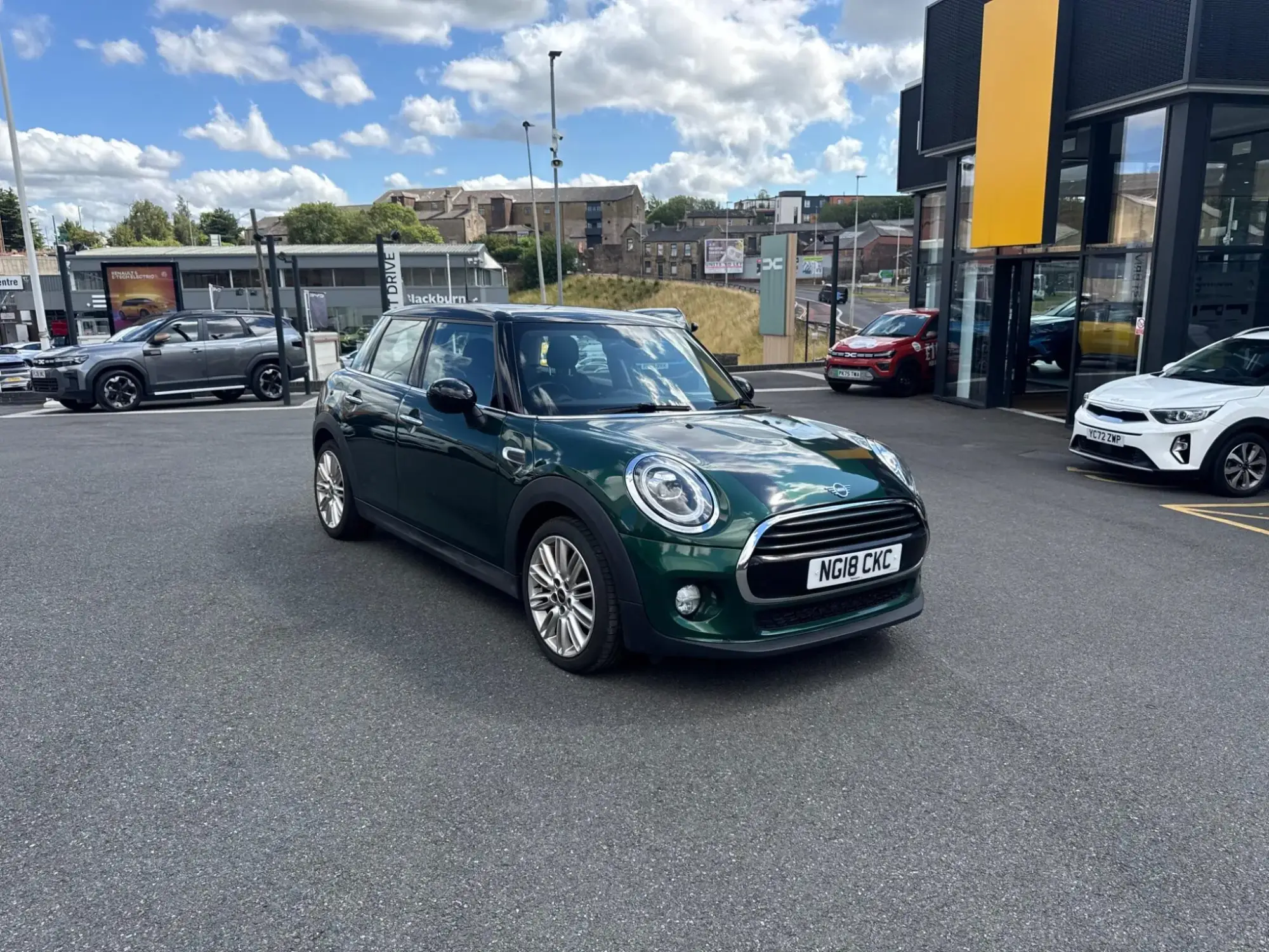 MINI Hatch 5-Door Hatch Cooper NG18CKC Image 1