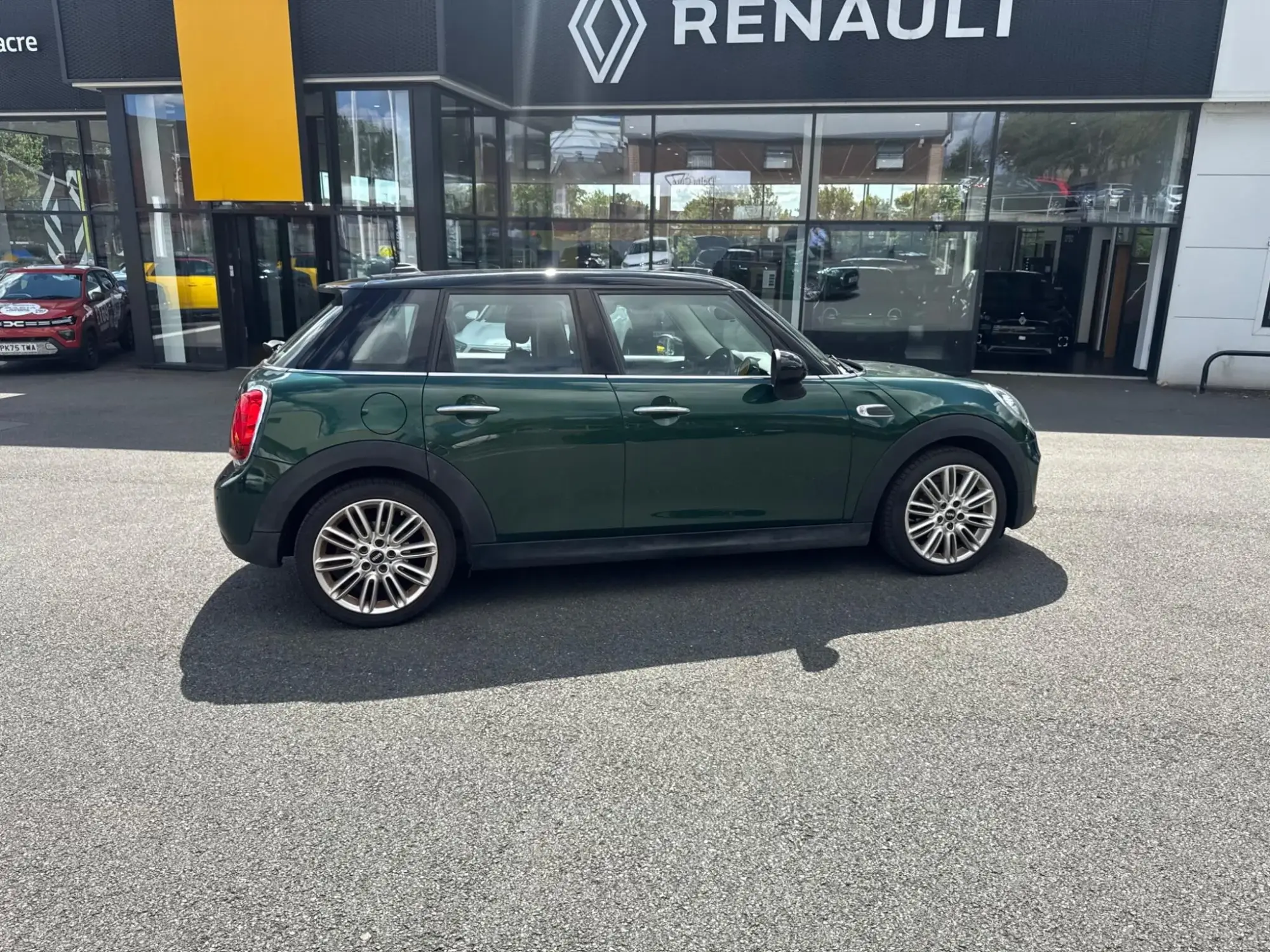 MINI Hatch Image 8 MINI Hatch Image 8