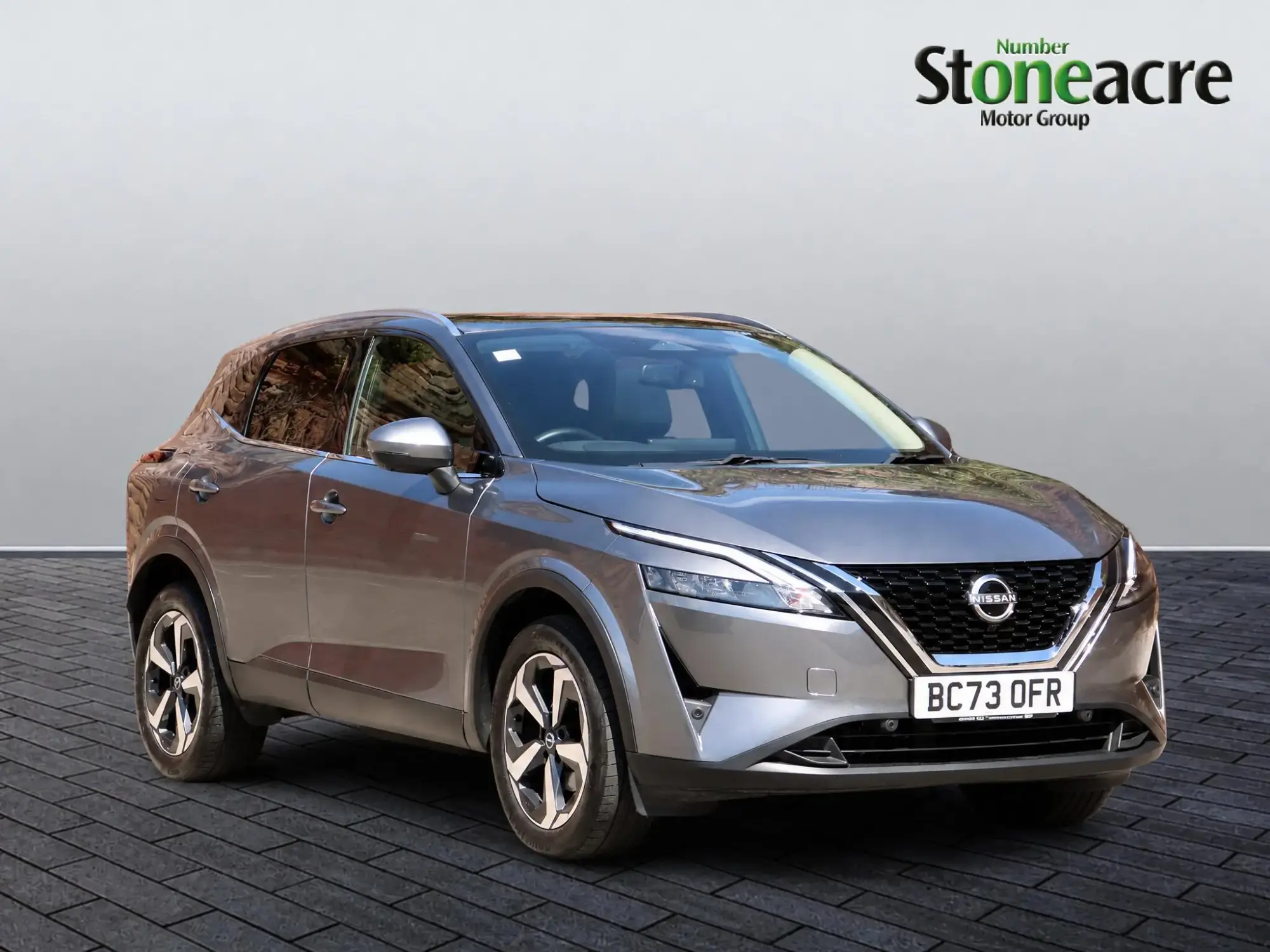 Nissan Qashqai 1.3 DiG-T MH N-Connecta 5dr BC73OFR Image 1