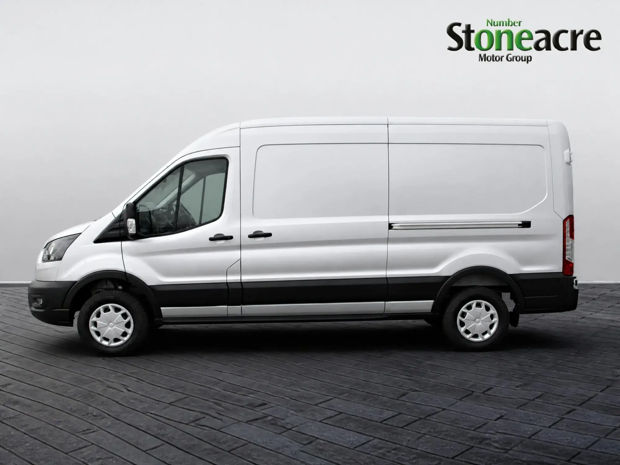 Ford E-Transit Image 6