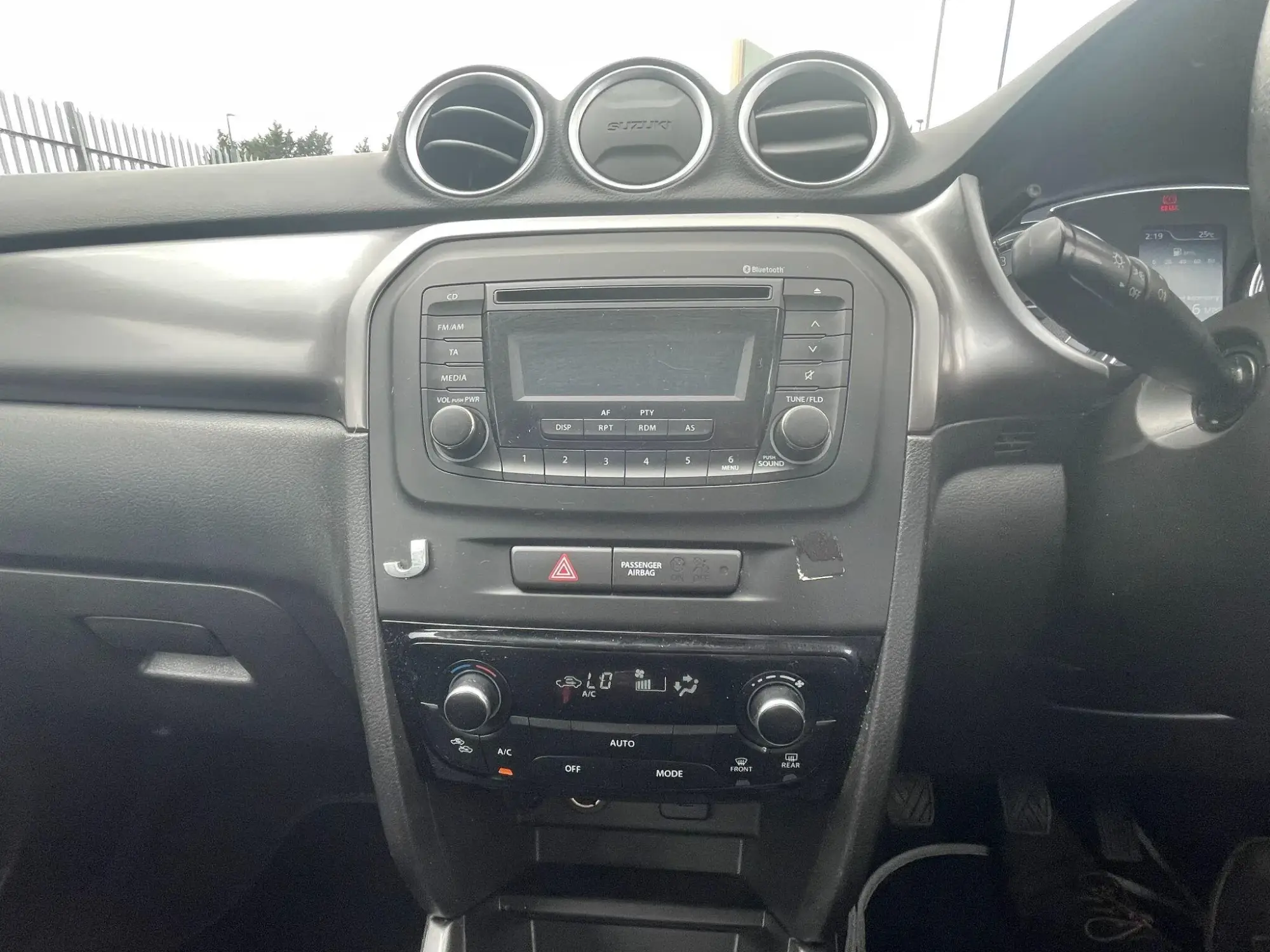 Suzuki Vitara Image 9 Suzuki Vitara Image 9