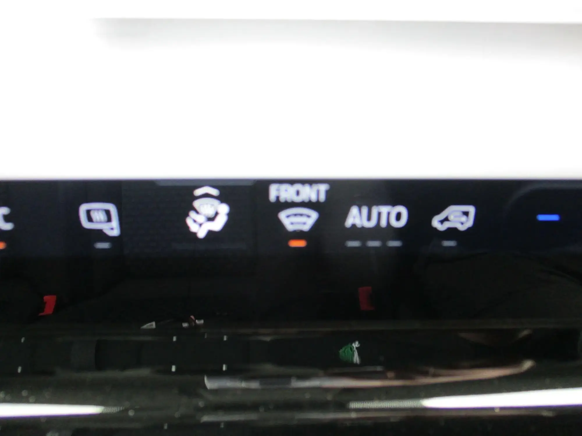 Ford E-Transit Image 26