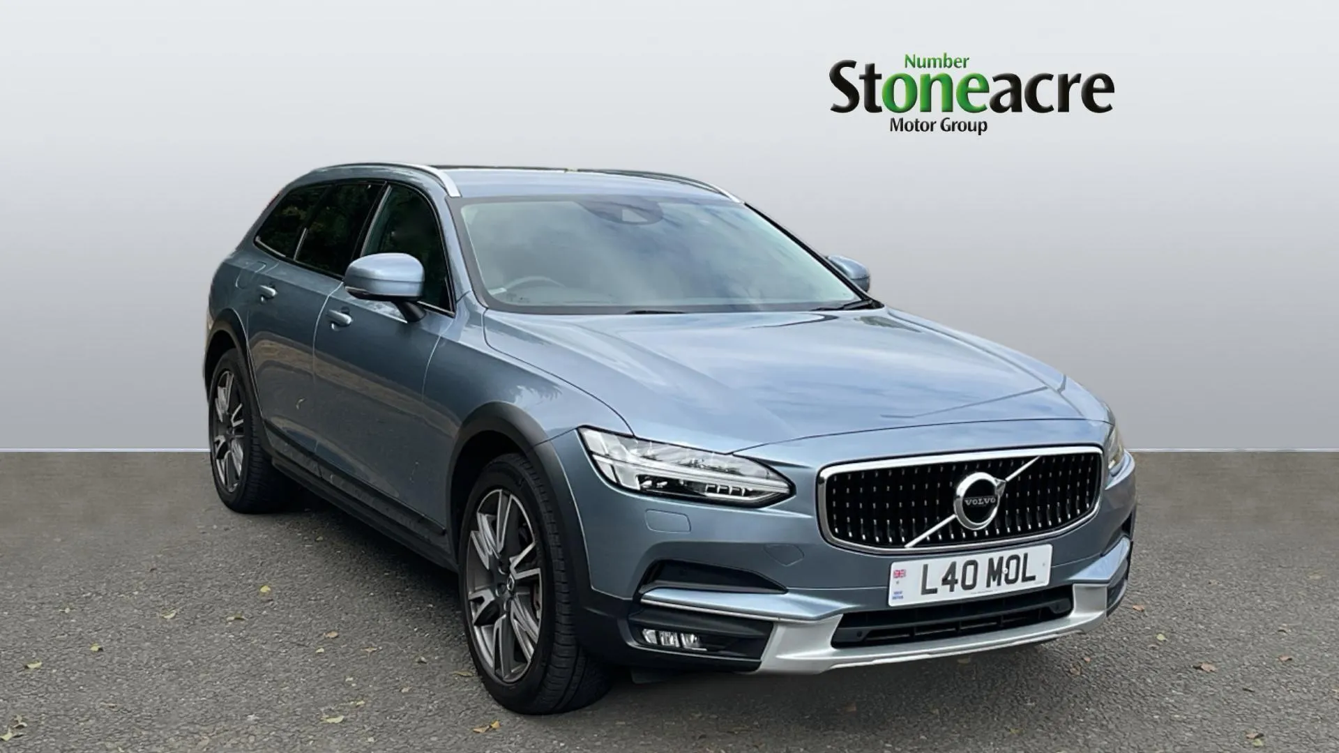 Volvo V90 Cross Country listing photo