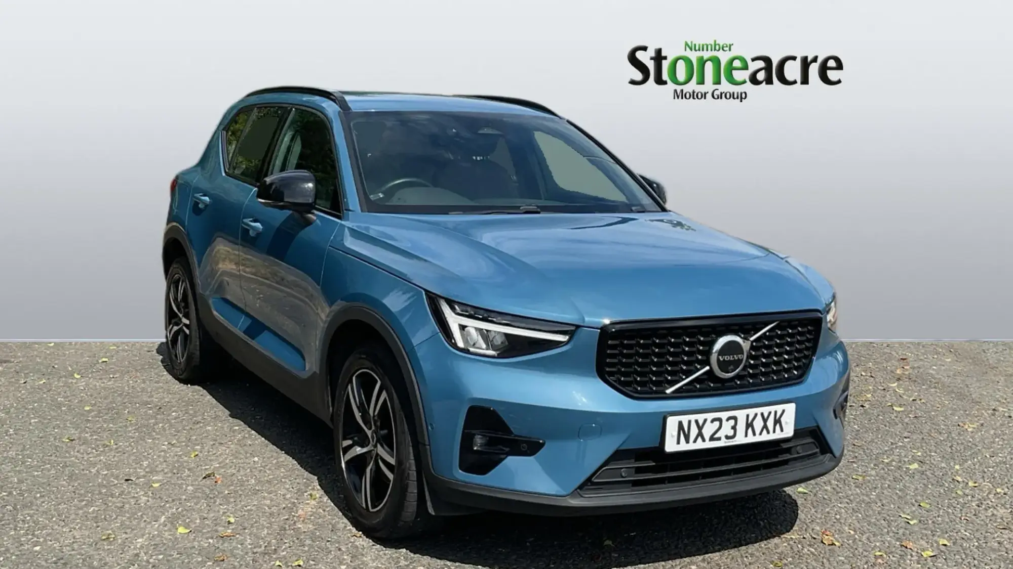 Volvo XC40 2.0 B3P Plus Dark 5dr Auto NX23KXK Image 1