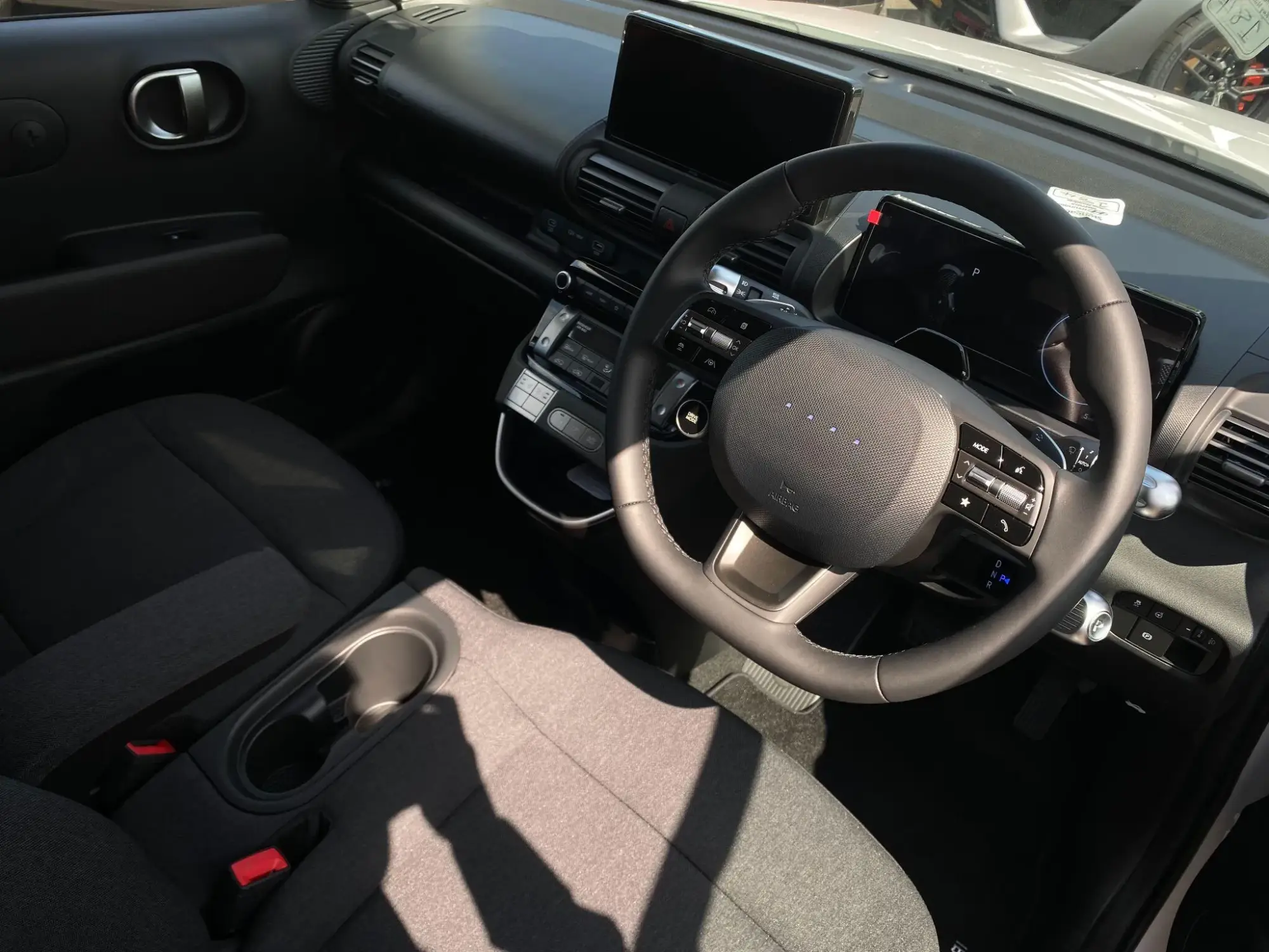 Hyundai INSTER Image 9