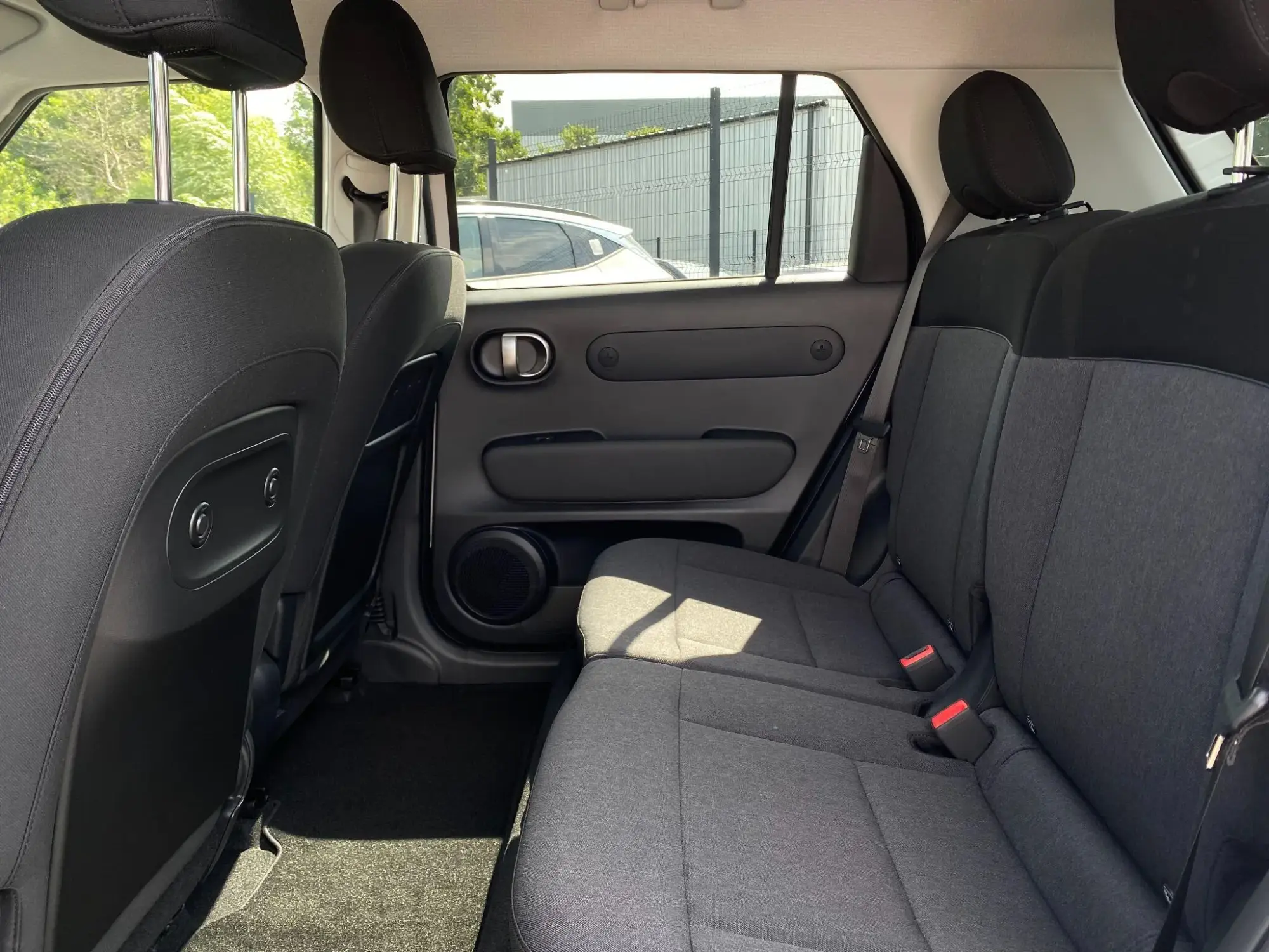 Hyundai INSTER Image 14