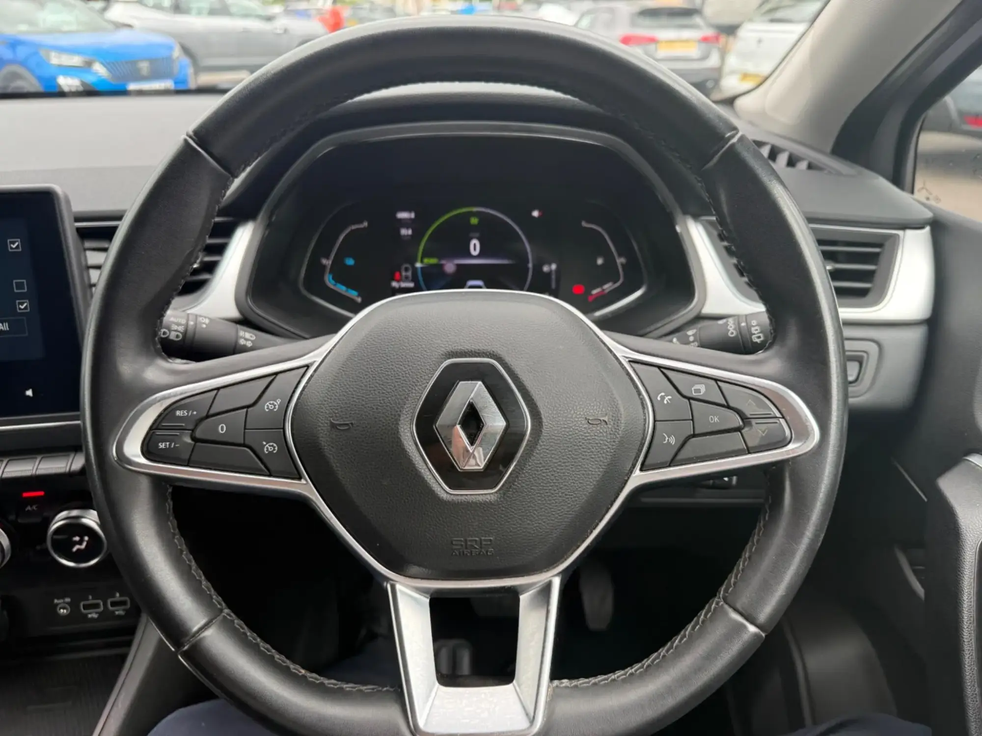 Renault Captur E-Tech Image 18 Renault Captur E-Tech Image 18