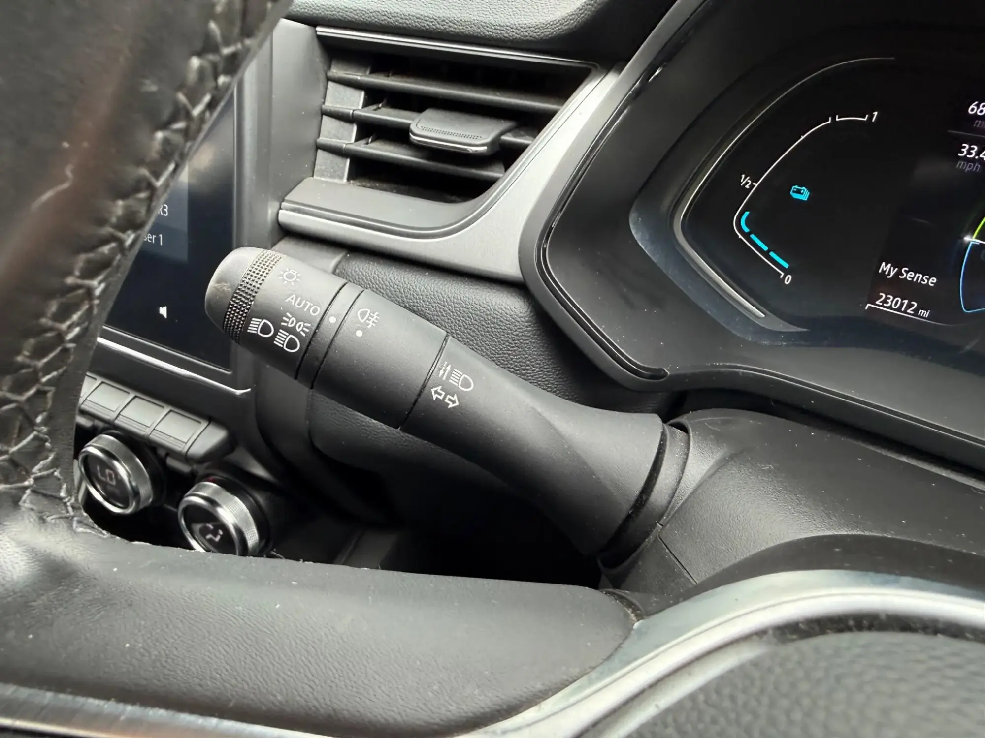 Renault Captur E-Tech Image 35 Renault Captur E-Tech Image 35