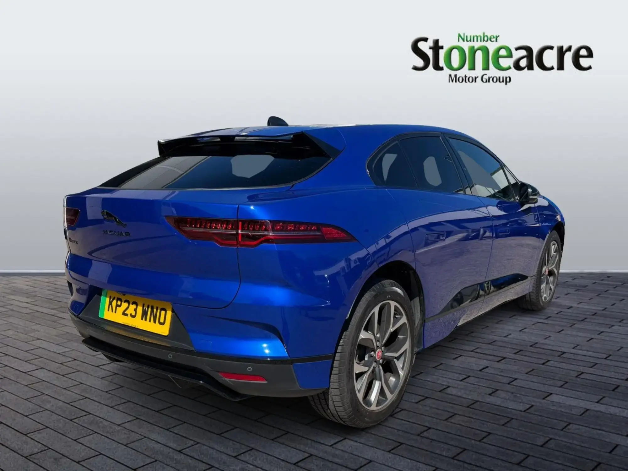 Jaguar i-Pace 400 90kWh HSE Black Auto 4WD 5dr KP23WNO Image 3