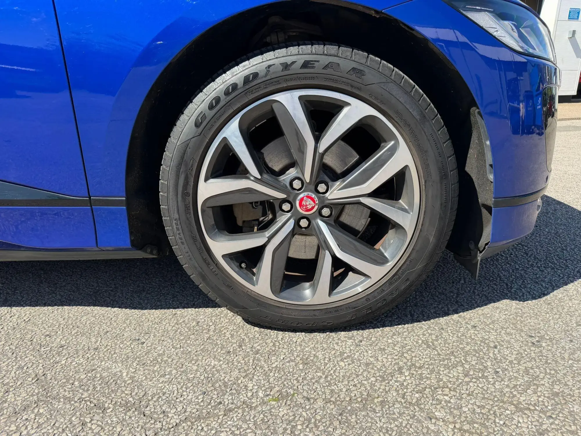 Jaguar i-Pace Image 9 Jaguar i-Pace Image 9