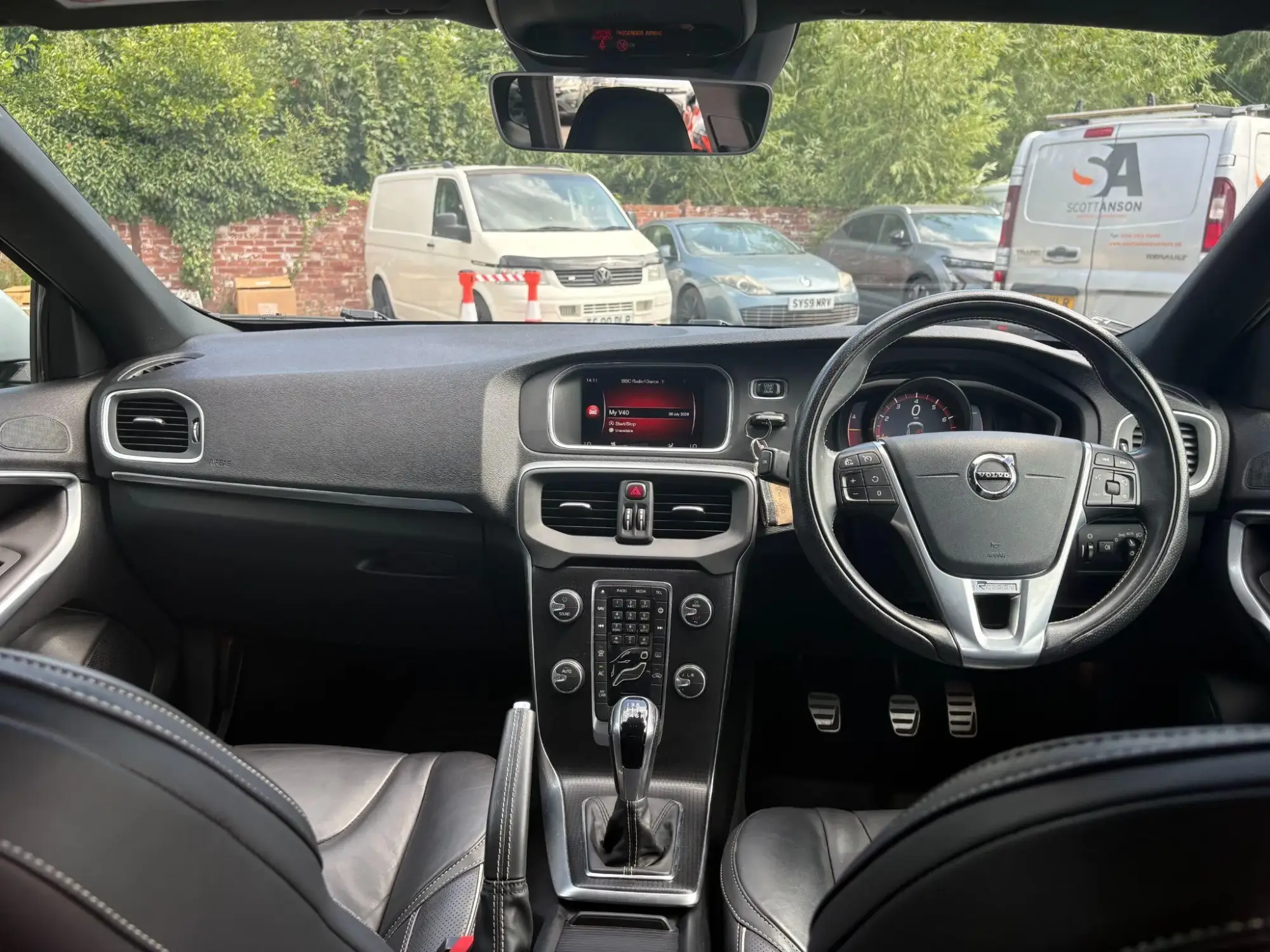 Volvo V40 Image 10 Volvo V40 Image 10