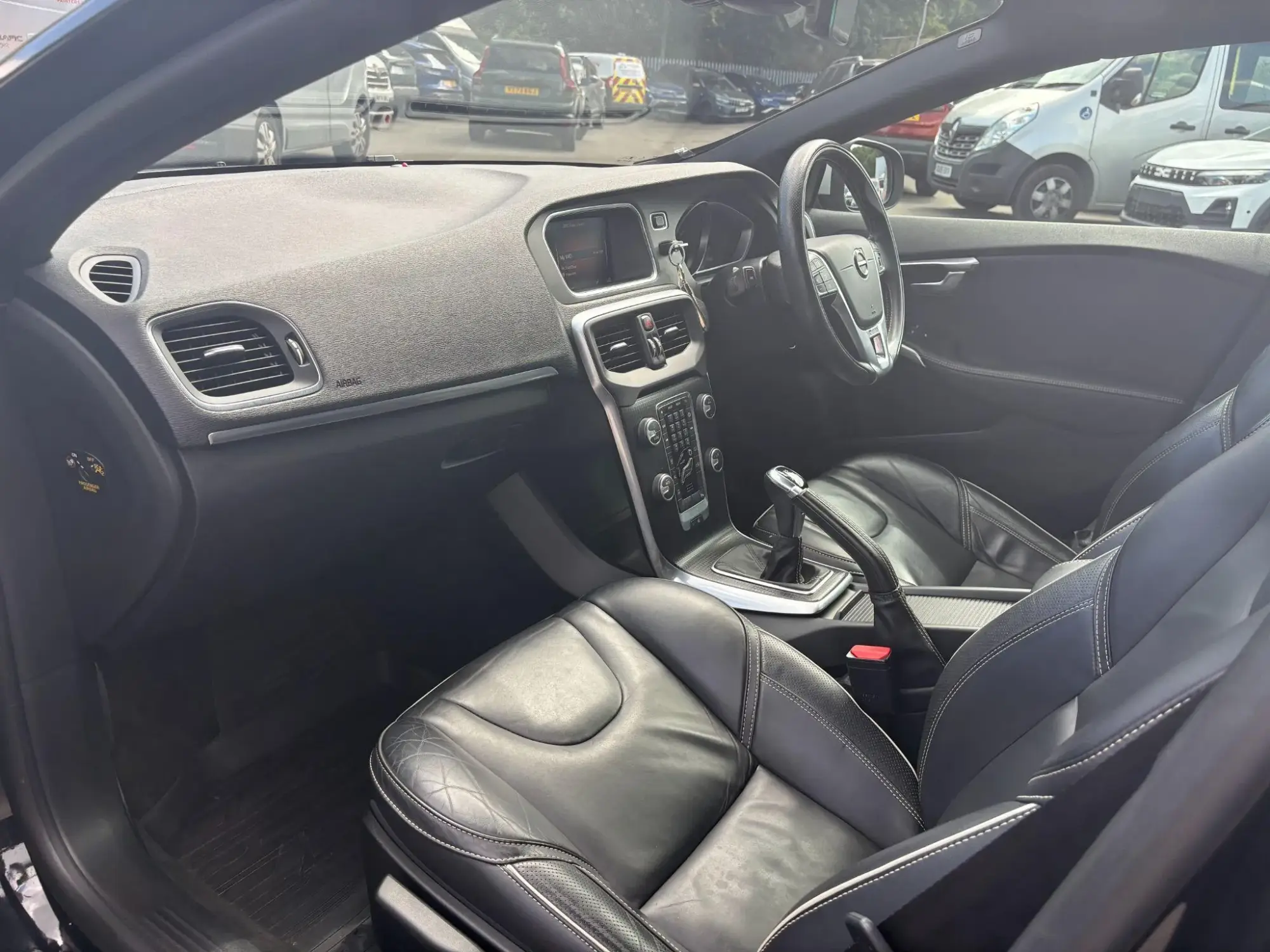 Volvo V40 Image 11 Volvo V40 Image 11
