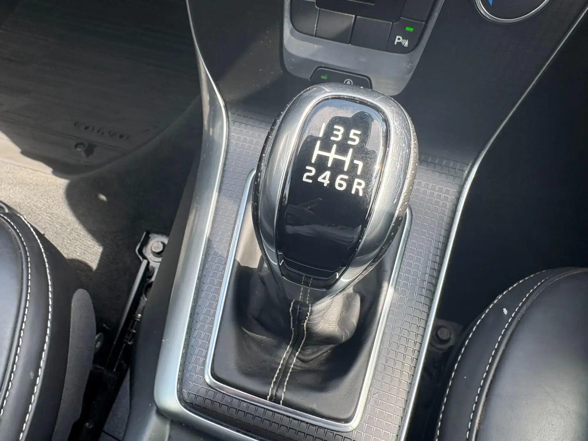 Volvo V40 Image 26 Volvo V40 Image 26