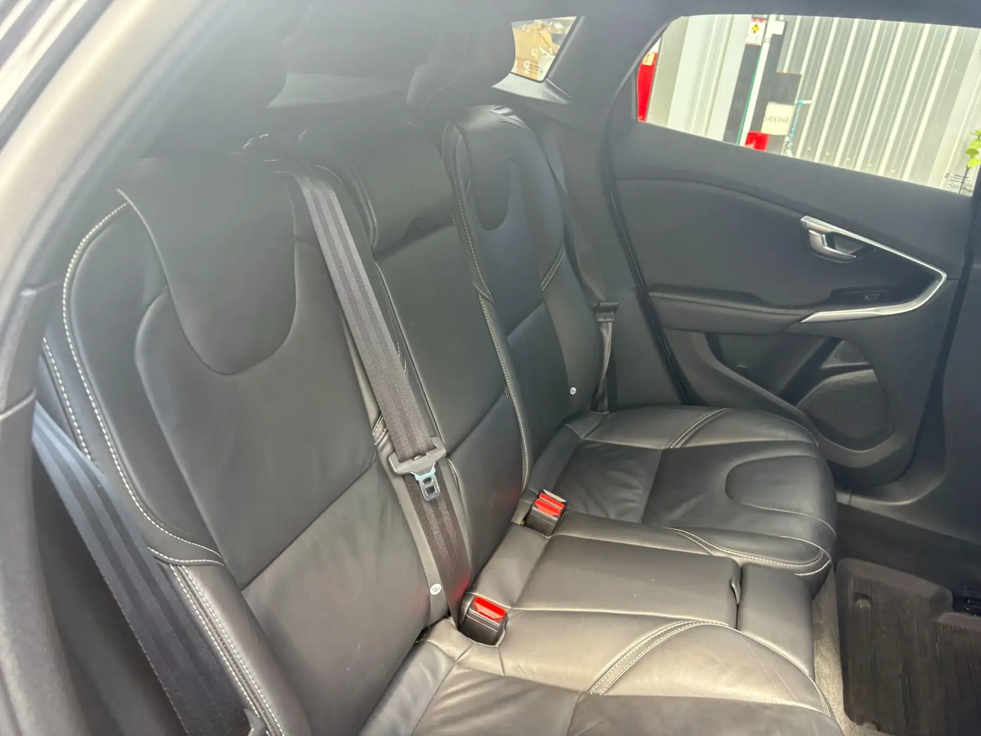 Volvo V40 Image 31 Volvo V40 Image 31