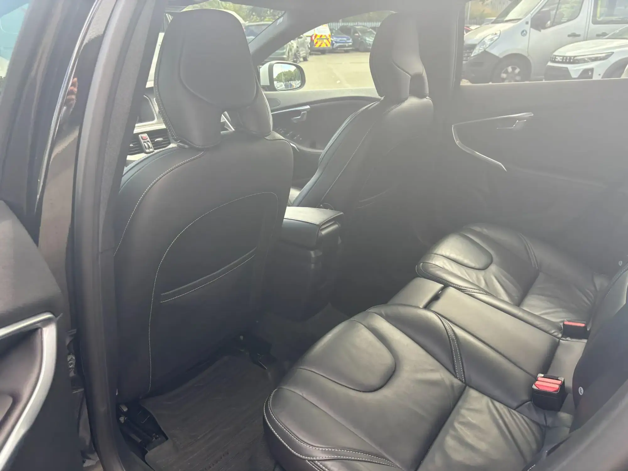 Volvo V40 Image 35 Volvo V40 Image 35