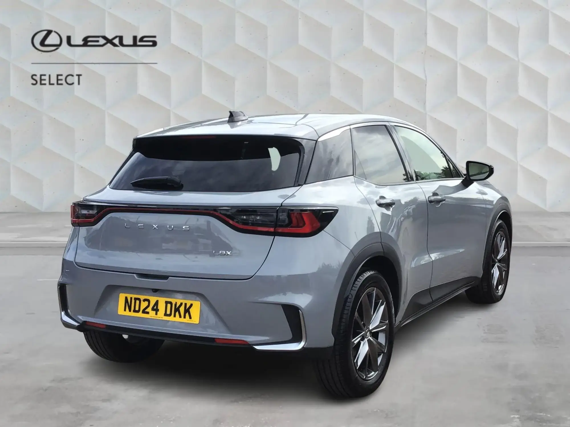 Lexus LBX 1.5 VVT-iE Premium Plus E-CVT Euro 6 (s/s) 5dr ND24DKK Image 3 Lexus LBX 1.5 VVT-iE Premium Plus E-CVT Euro 6 (s/s) 5dr ND24DKK Image 3