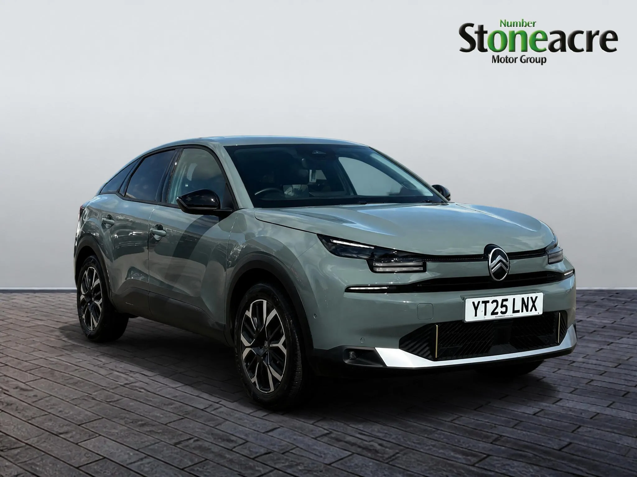 Citroen C4 listing photo