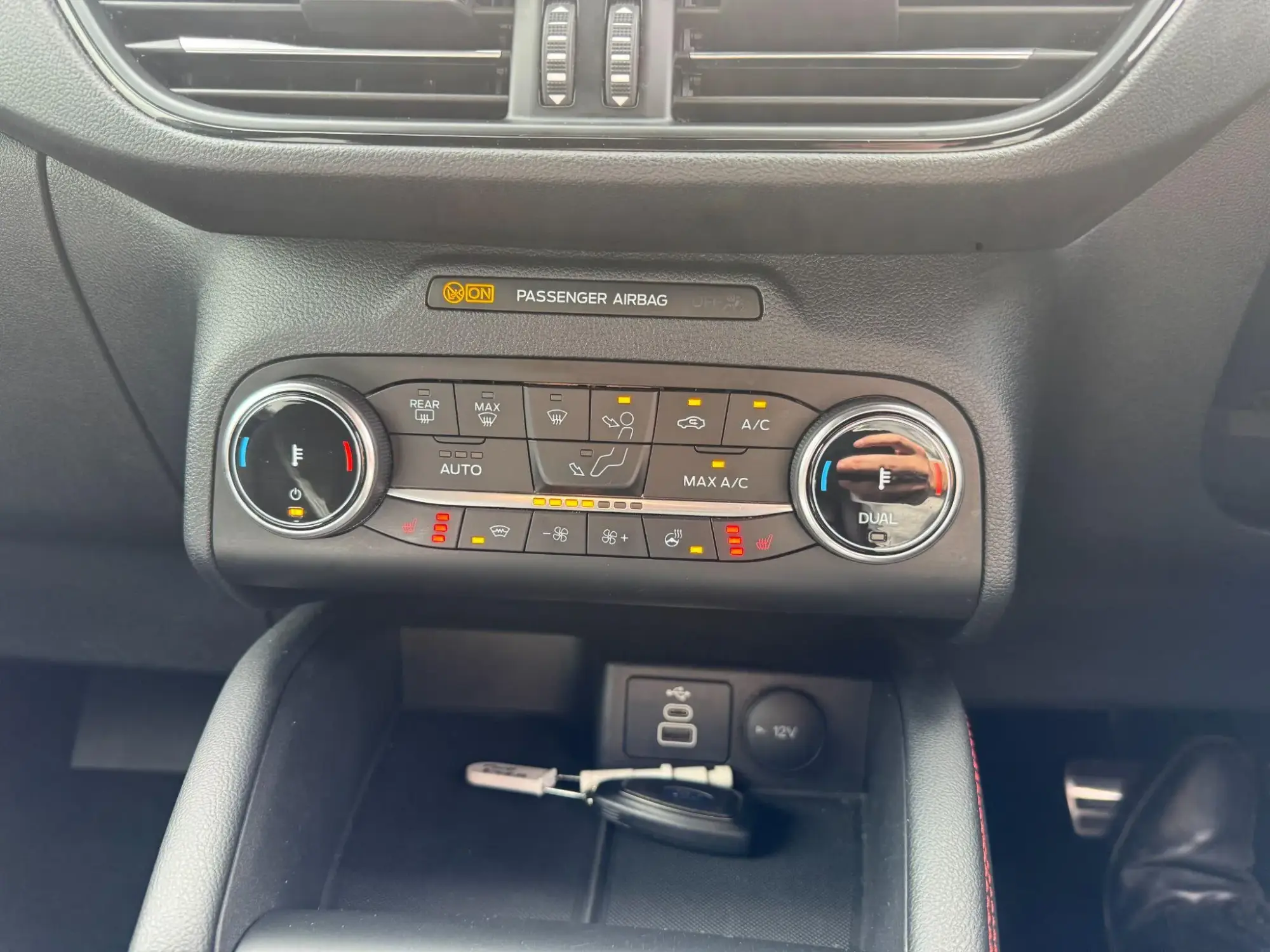 Ford Kuga Hybrid Image 9 Ford Kuga Hybrid Image 9