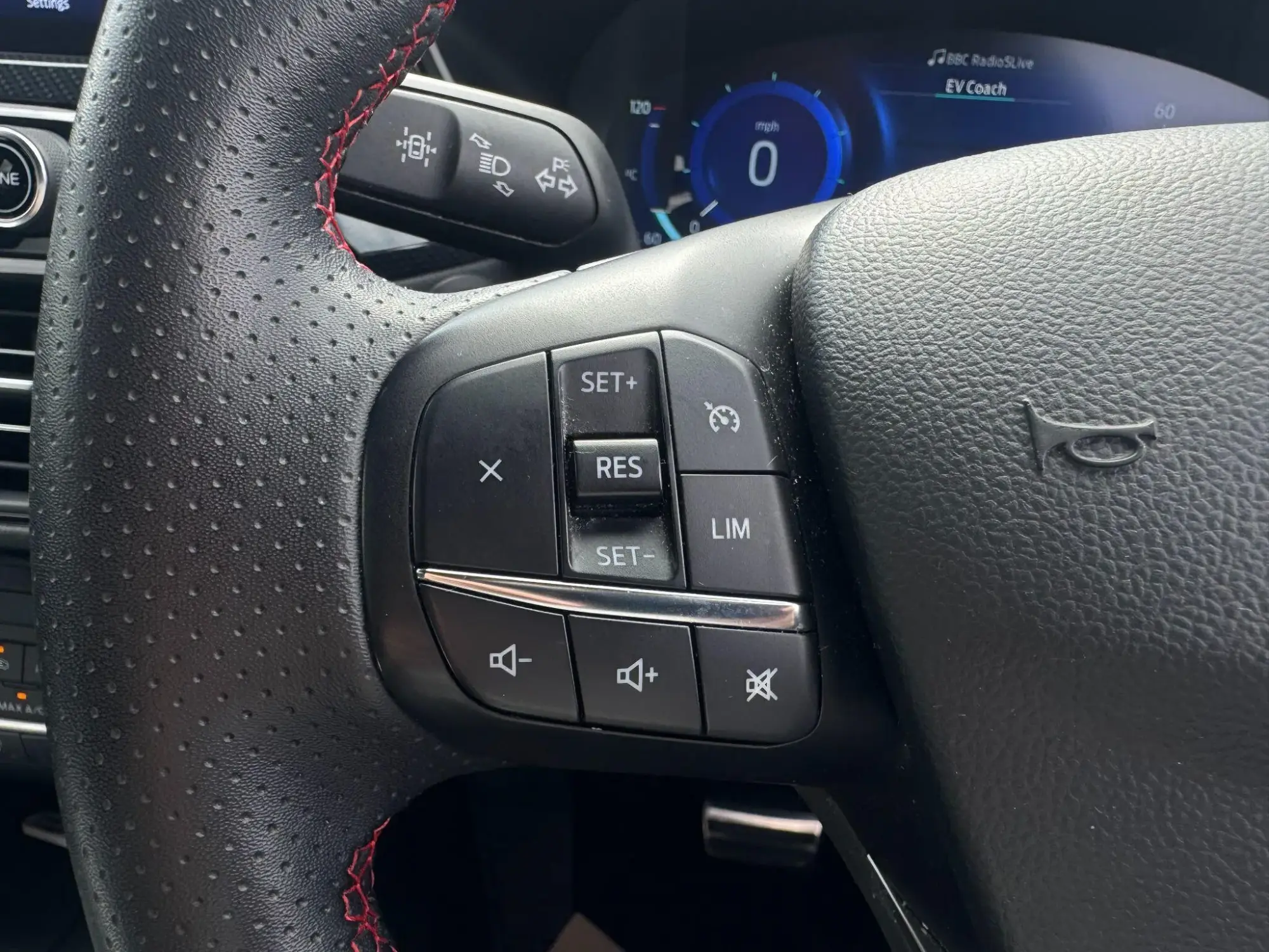 Ford Kuga Hybrid Image 15 Ford Kuga Hybrid Image 15