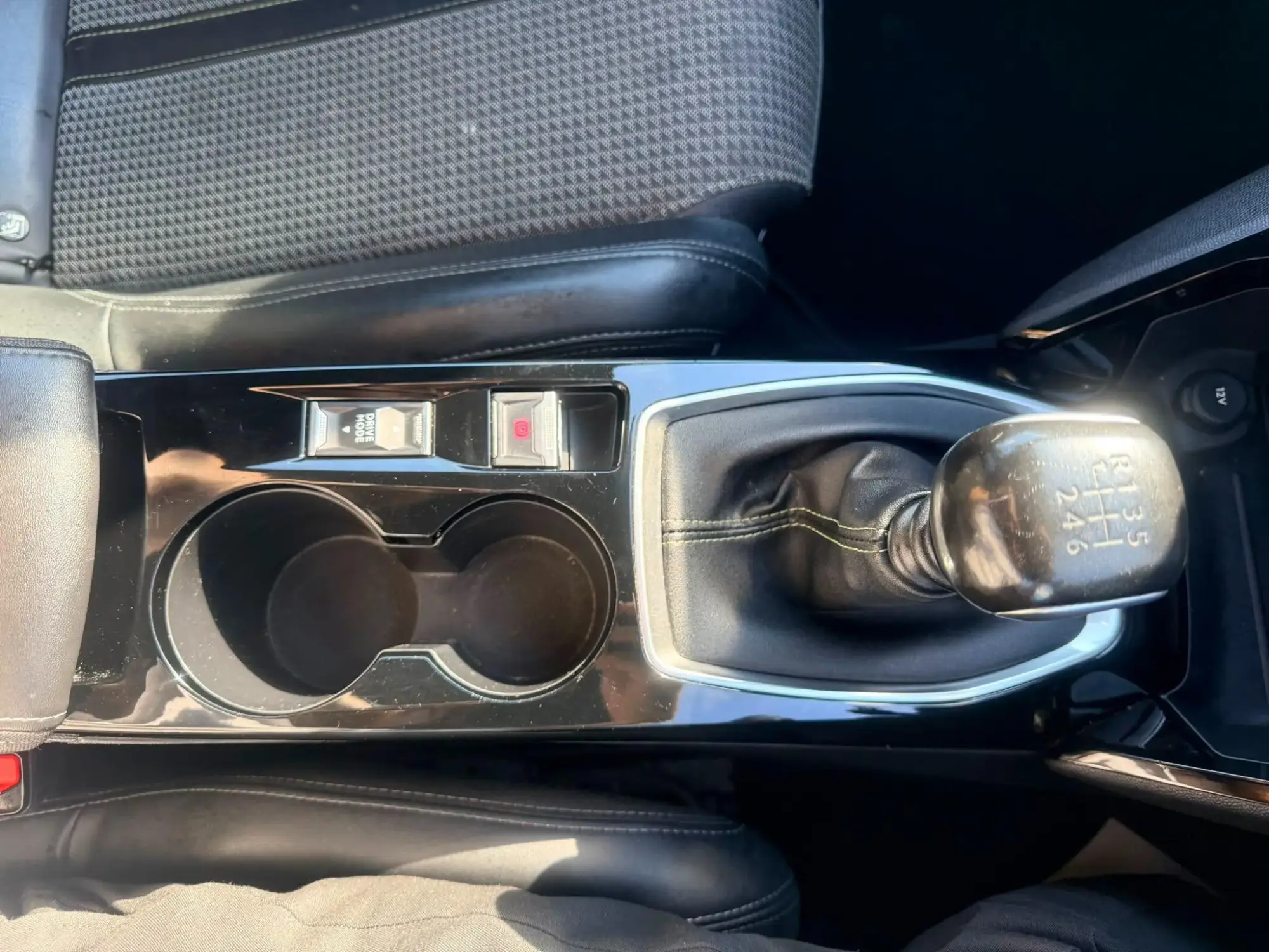 Peugeot 208 Image 20