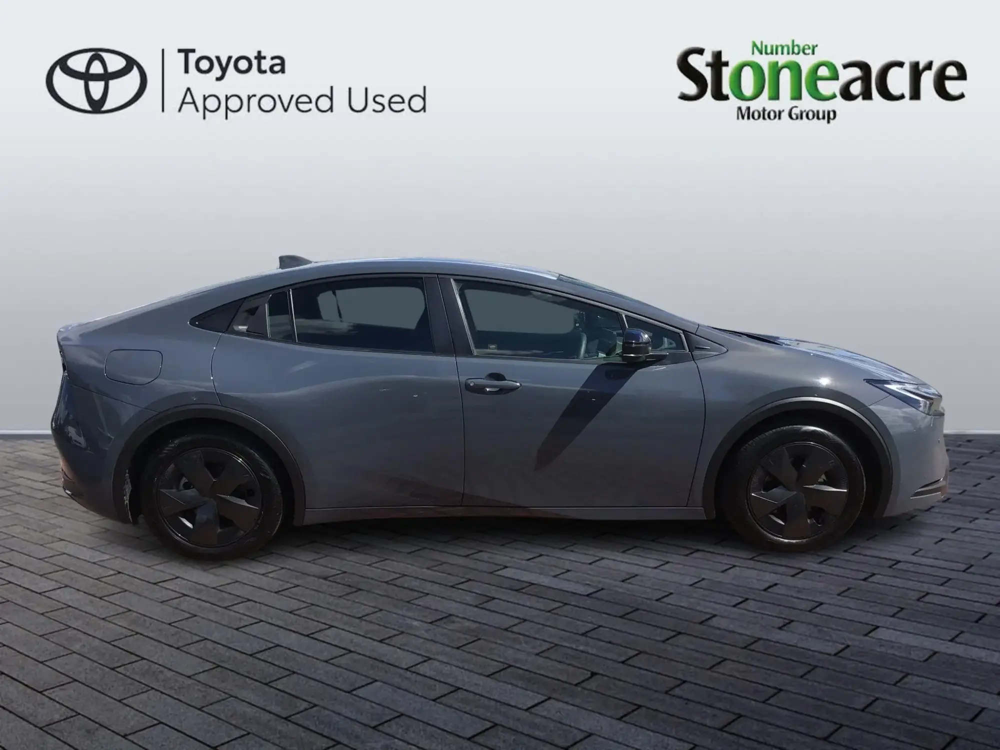 Toyota Prius Plug-in Hybrid Image 18