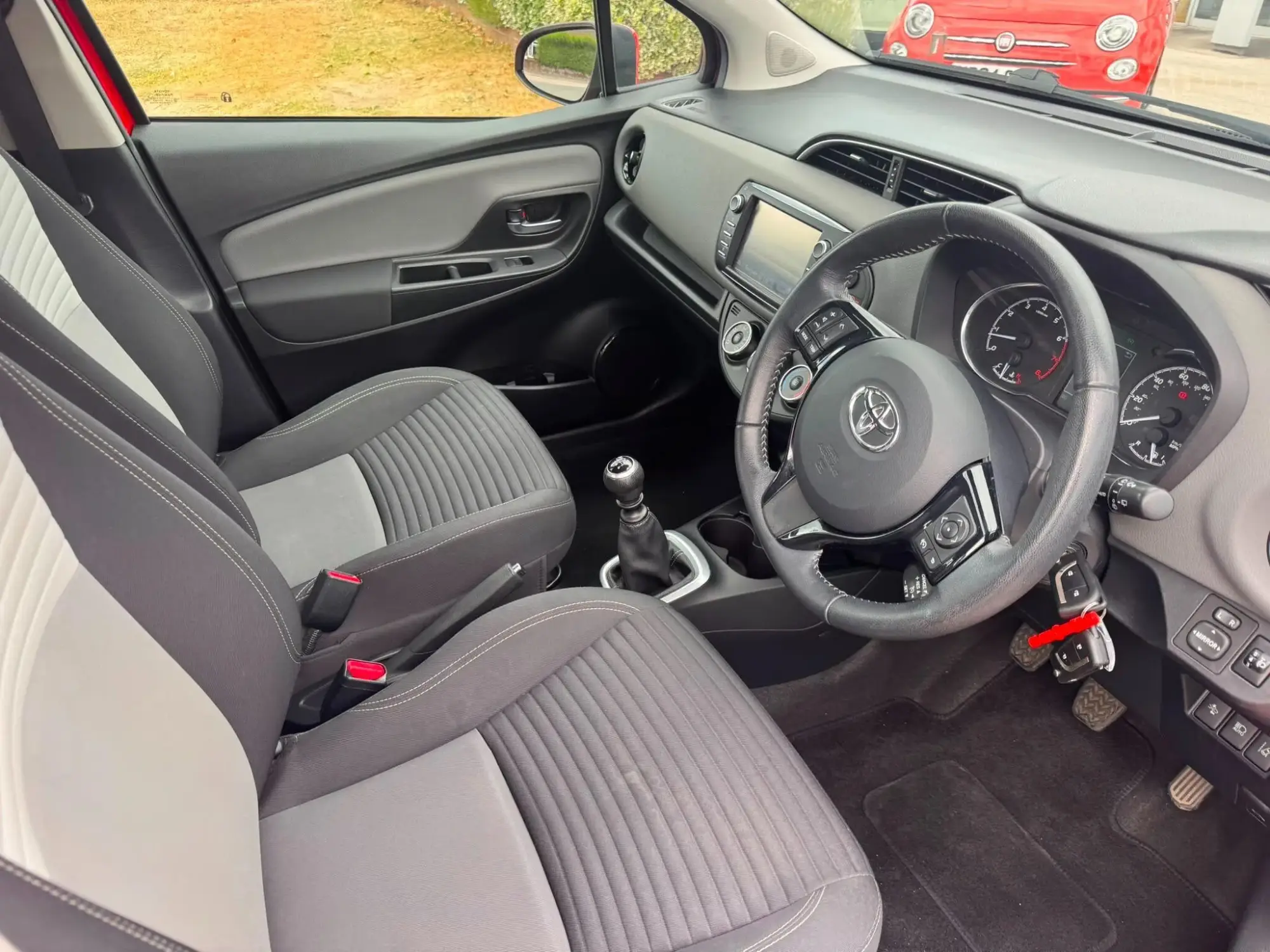 Toyota Yaris Image 10 Toyota Yaris Image 10