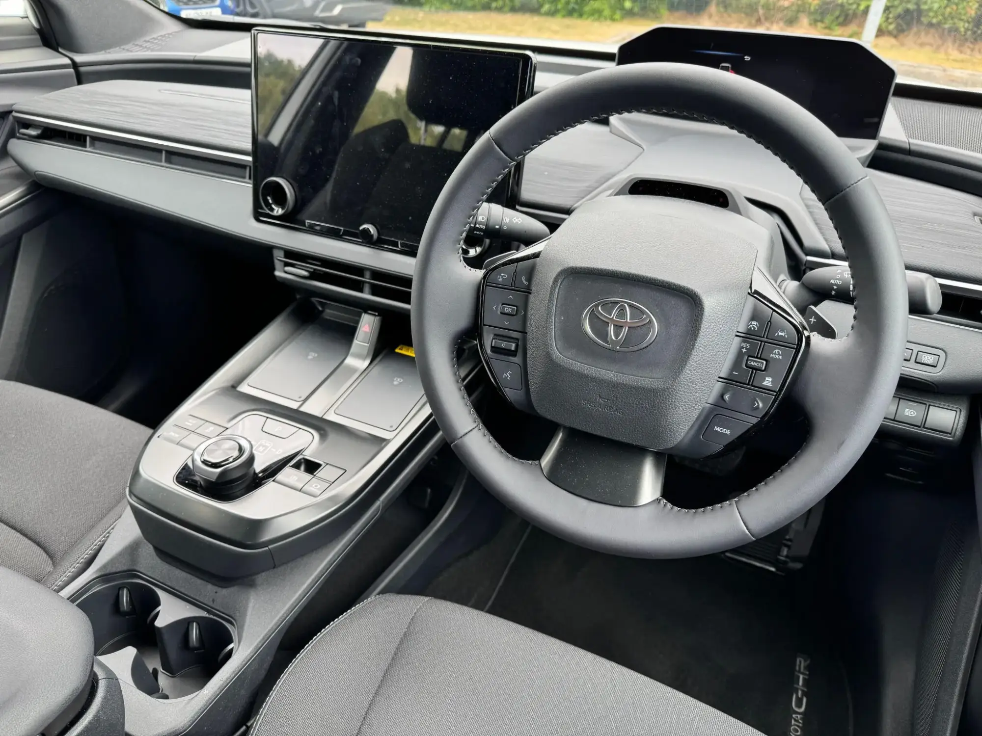 Toyota C-HR+ Image 16 Toyota C-HR+ Image 16