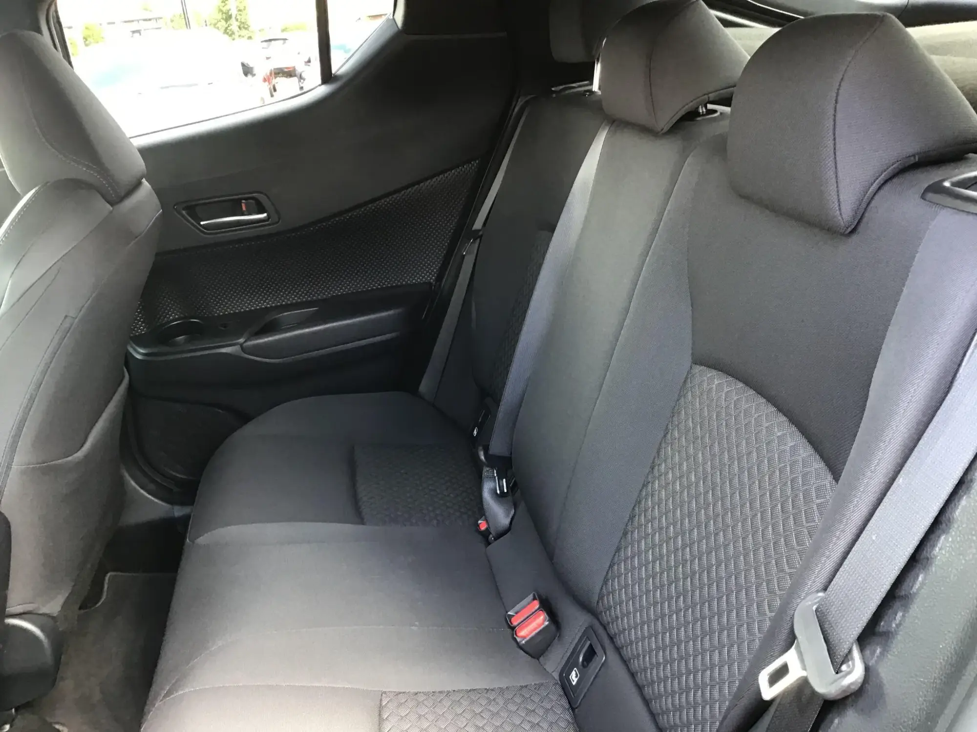 Toyota C-HR Self-Charging Hybrid Image 15