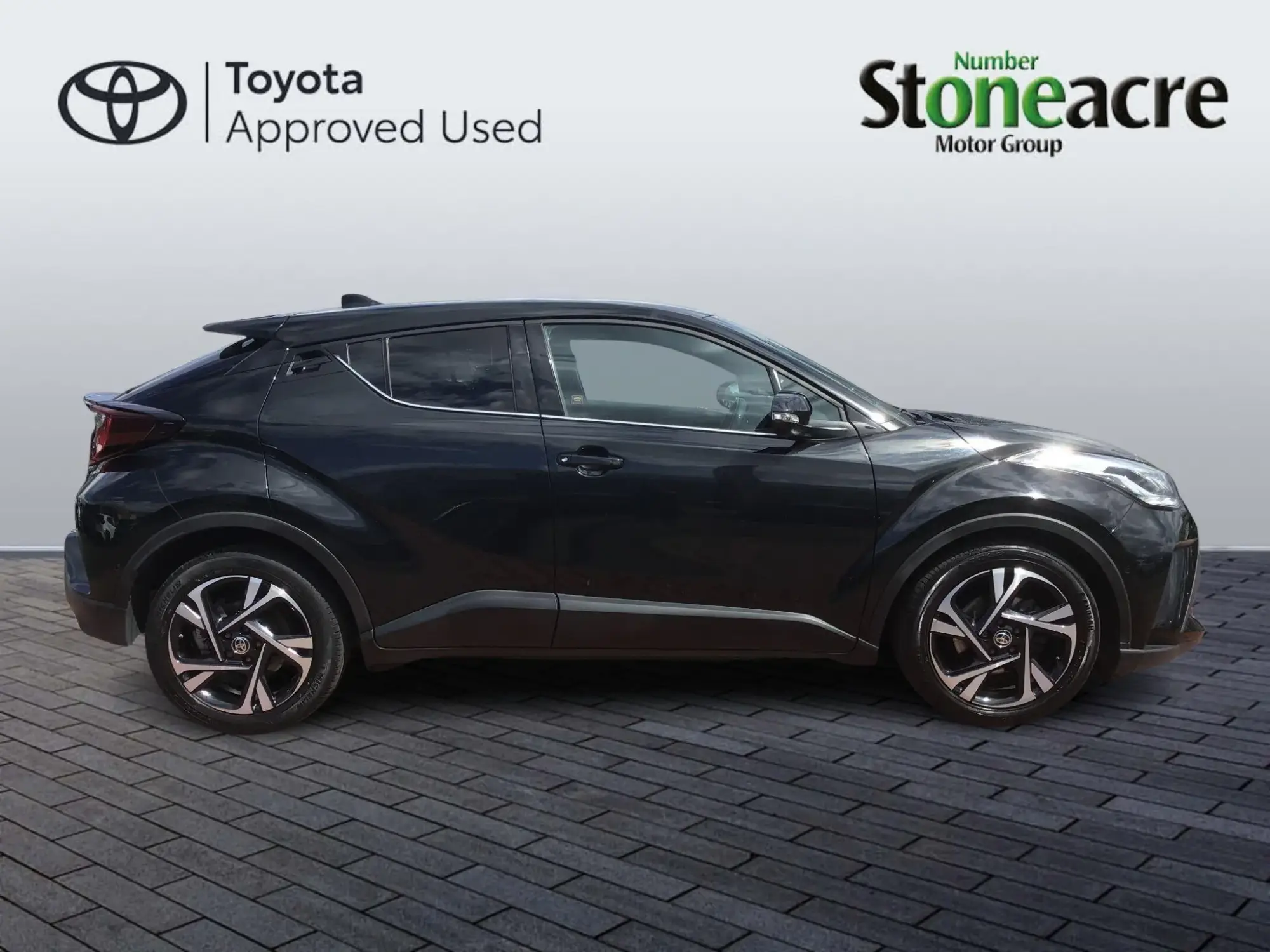 Toyota C-HR Self-Charging Hybrid Image 18
