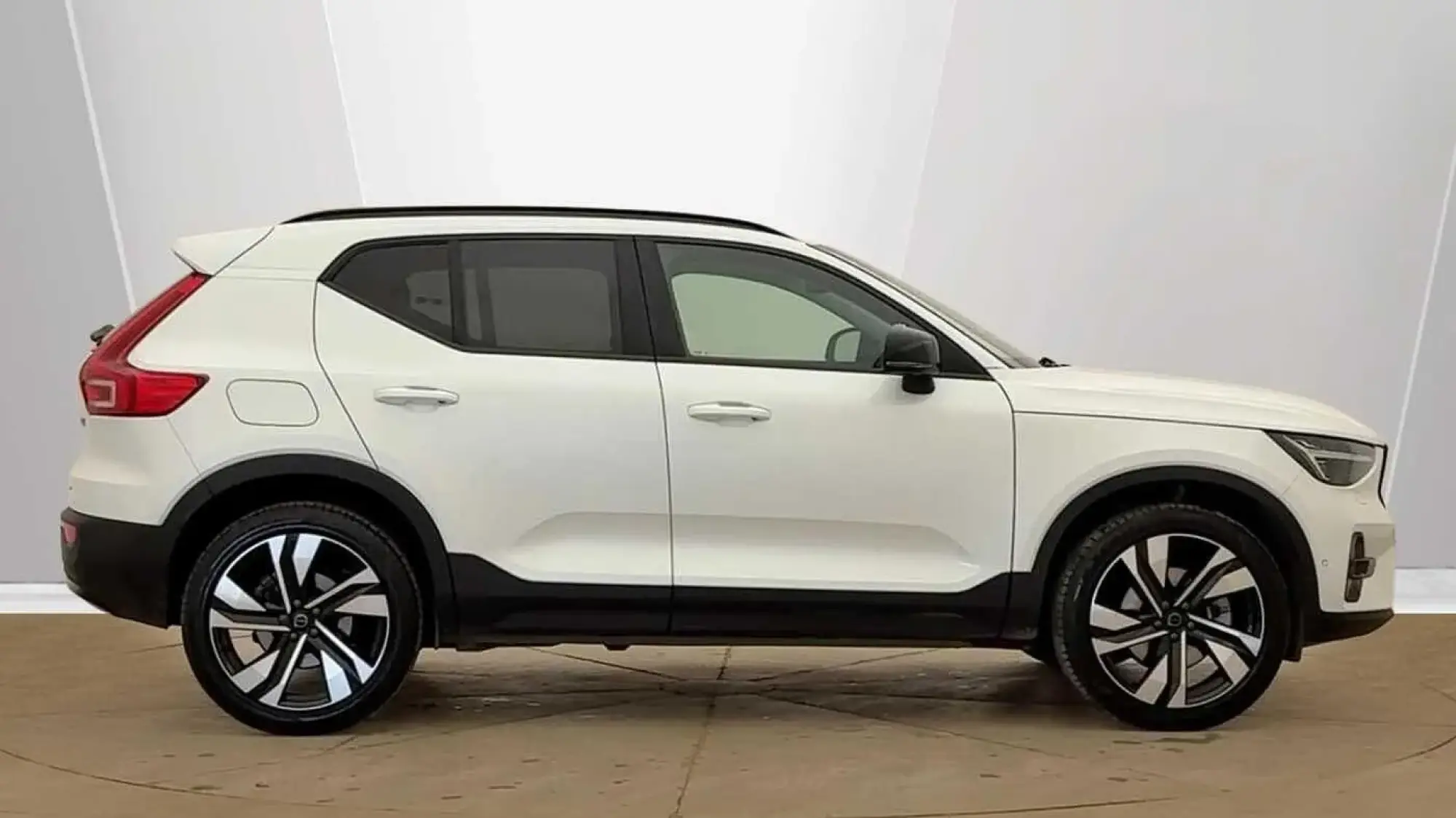 Volvo XC40 Image 2 Volvo XC40 Image 2