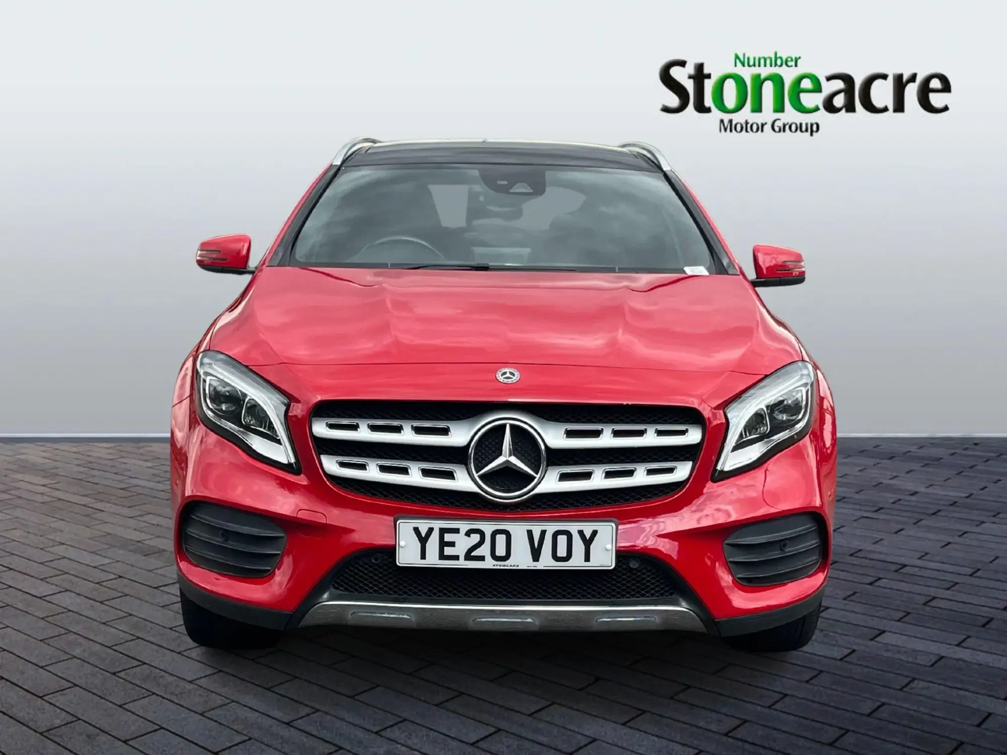 Mercedes-Benz GLA Image 2