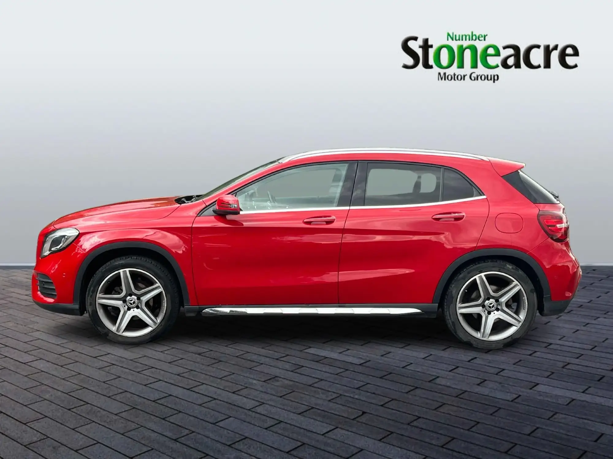 Mercedes-Benz GLA Image 4