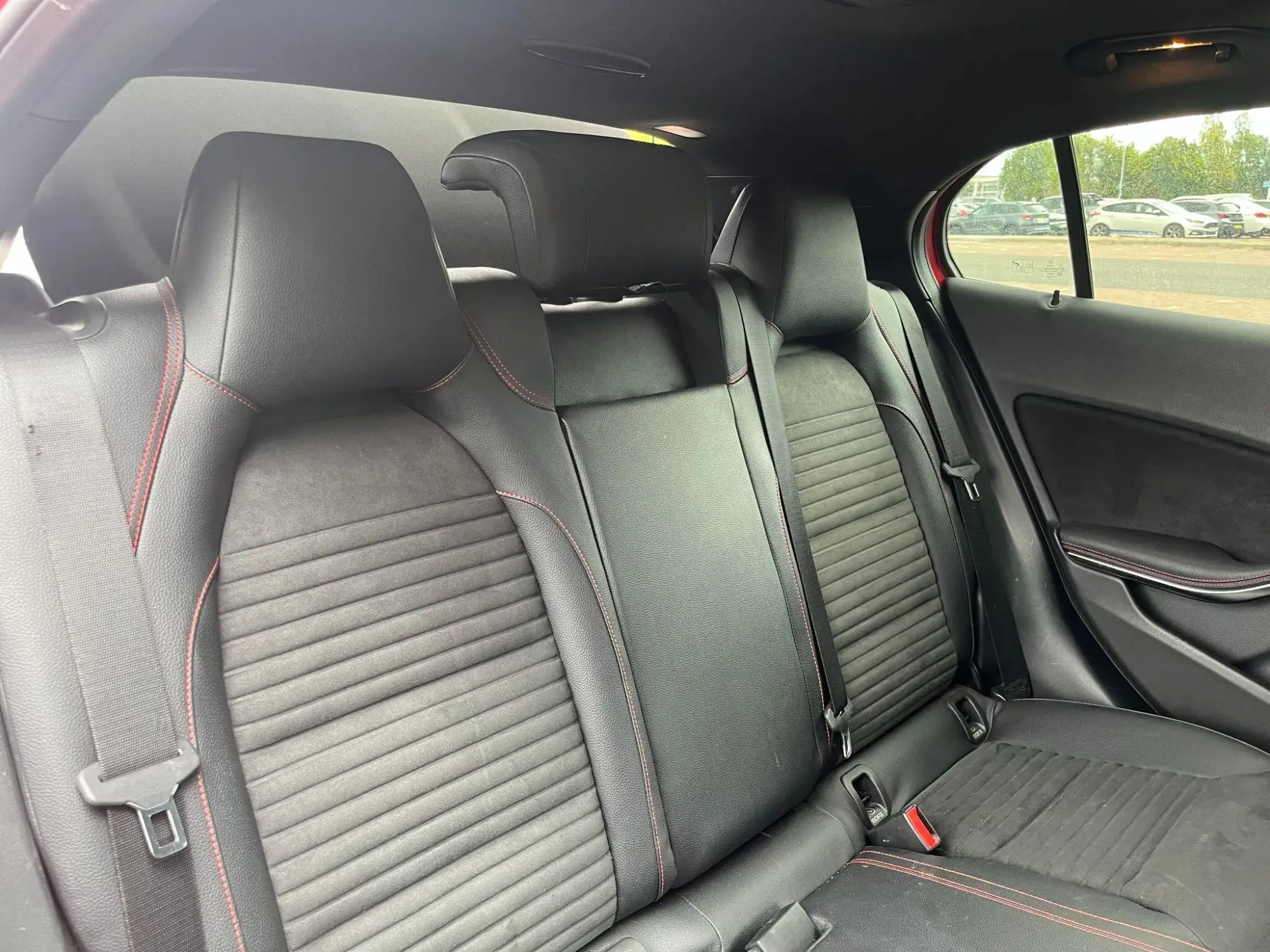 Mercedes-Benz GLA Image 13