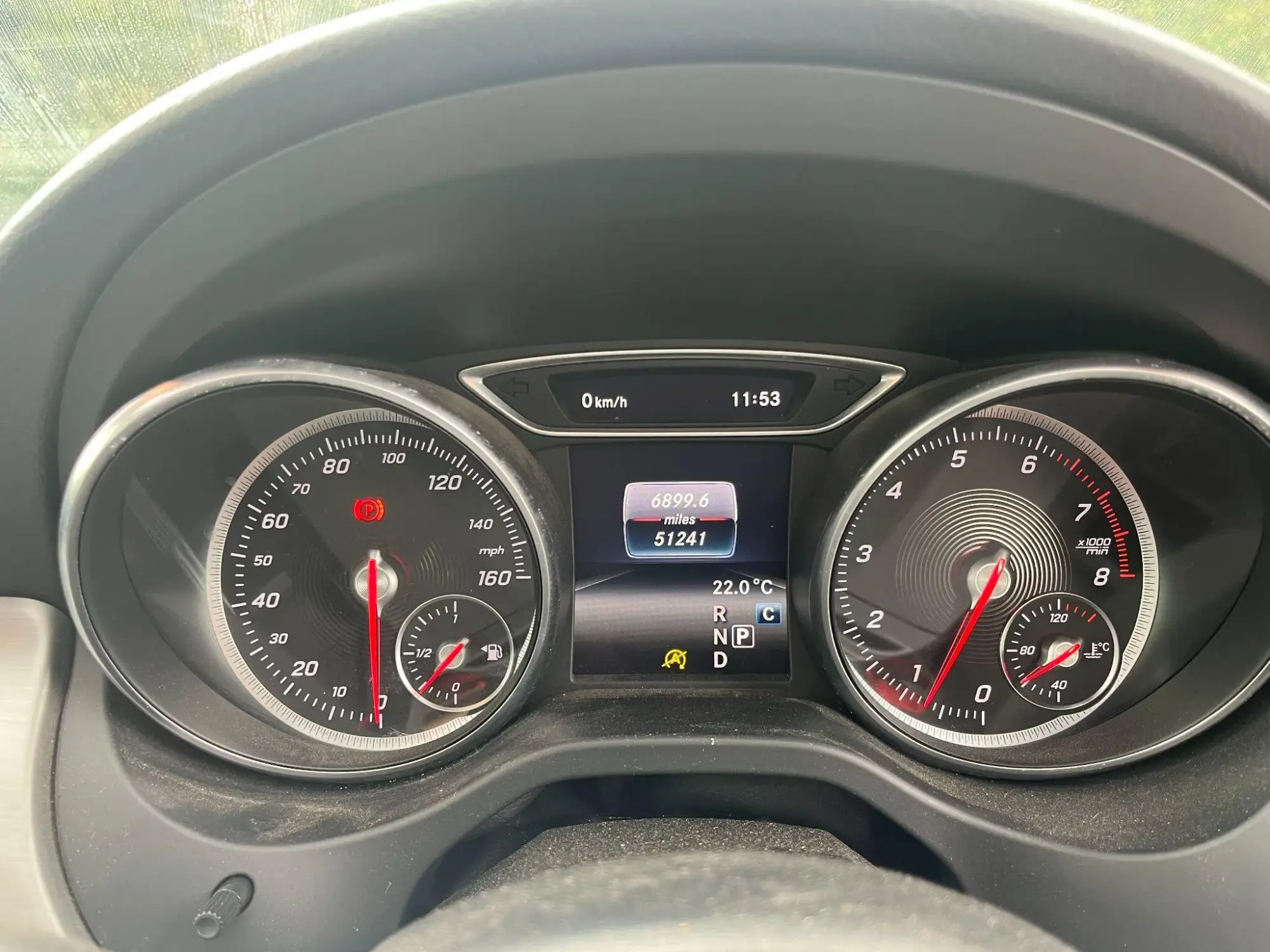 Mercedes-Benz GLA Image 25