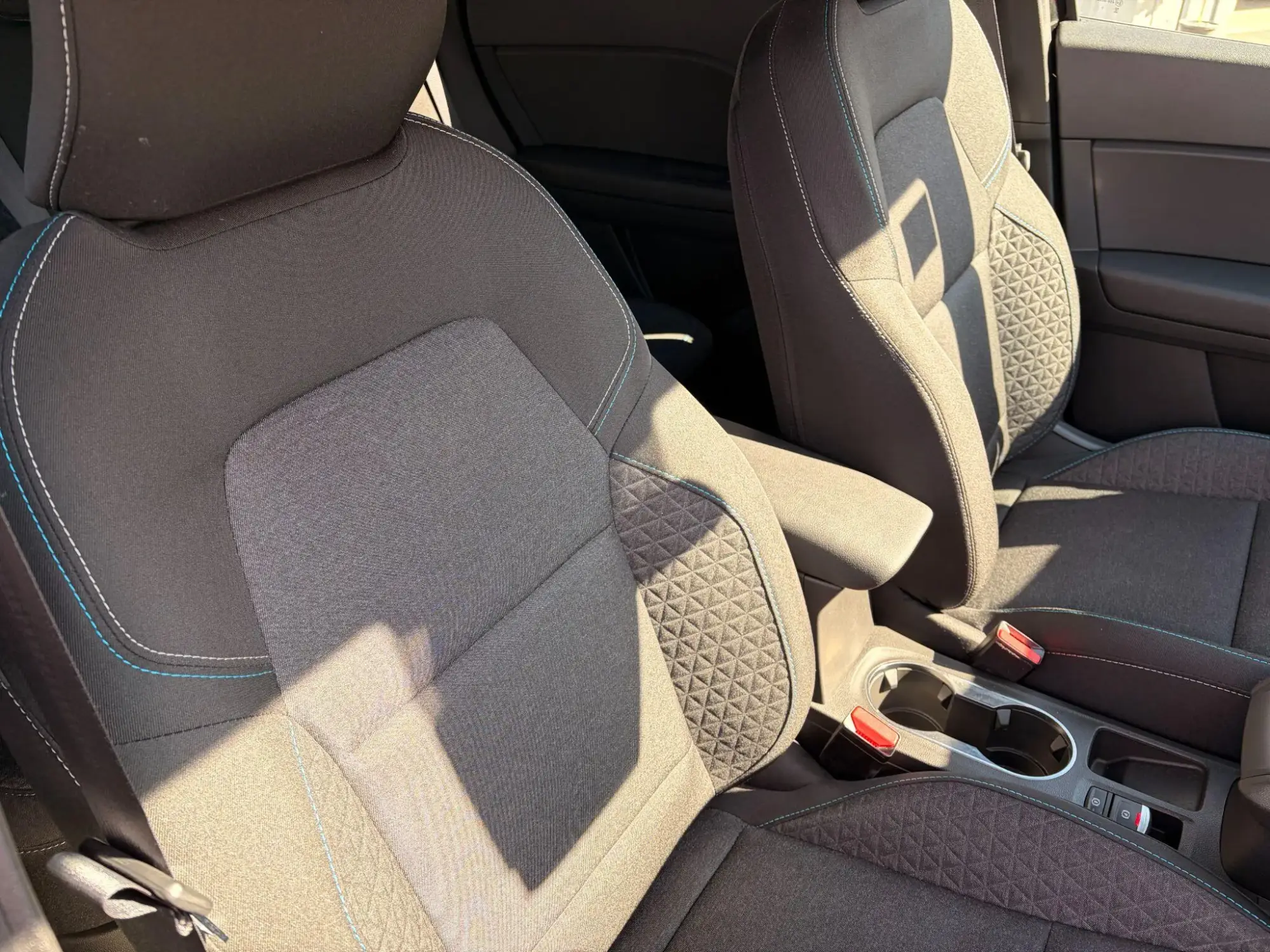 Renault Captur Image 12 Renault Captur Image 12