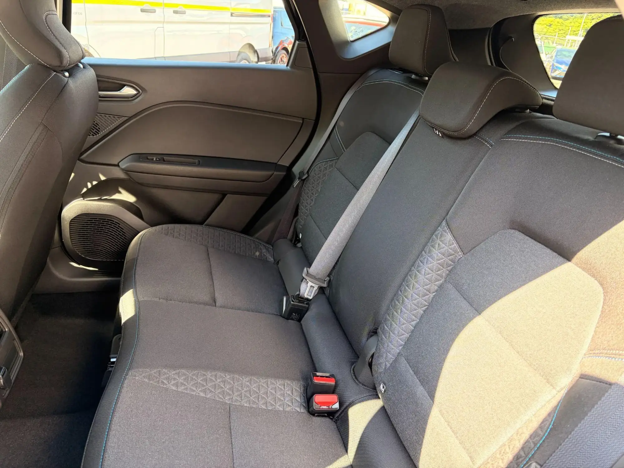 Renault Captur Image 14 Renault Captur Image 14
