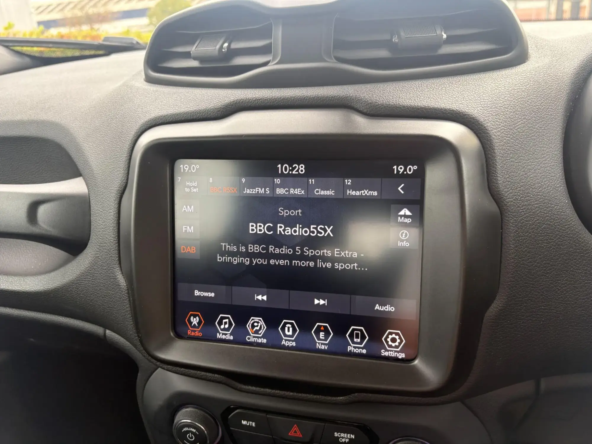 Jeep Renegade Image 24 Jeep Renegade Image 24