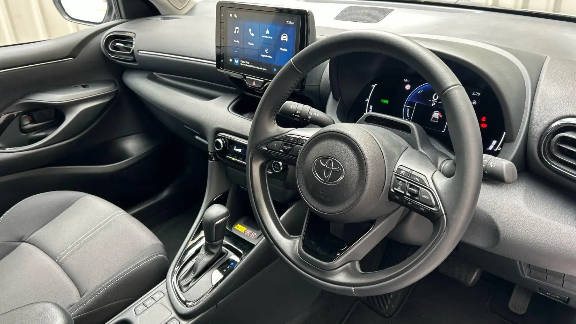 Toyota Yaris Image 10 Toyota Yaris Image 10