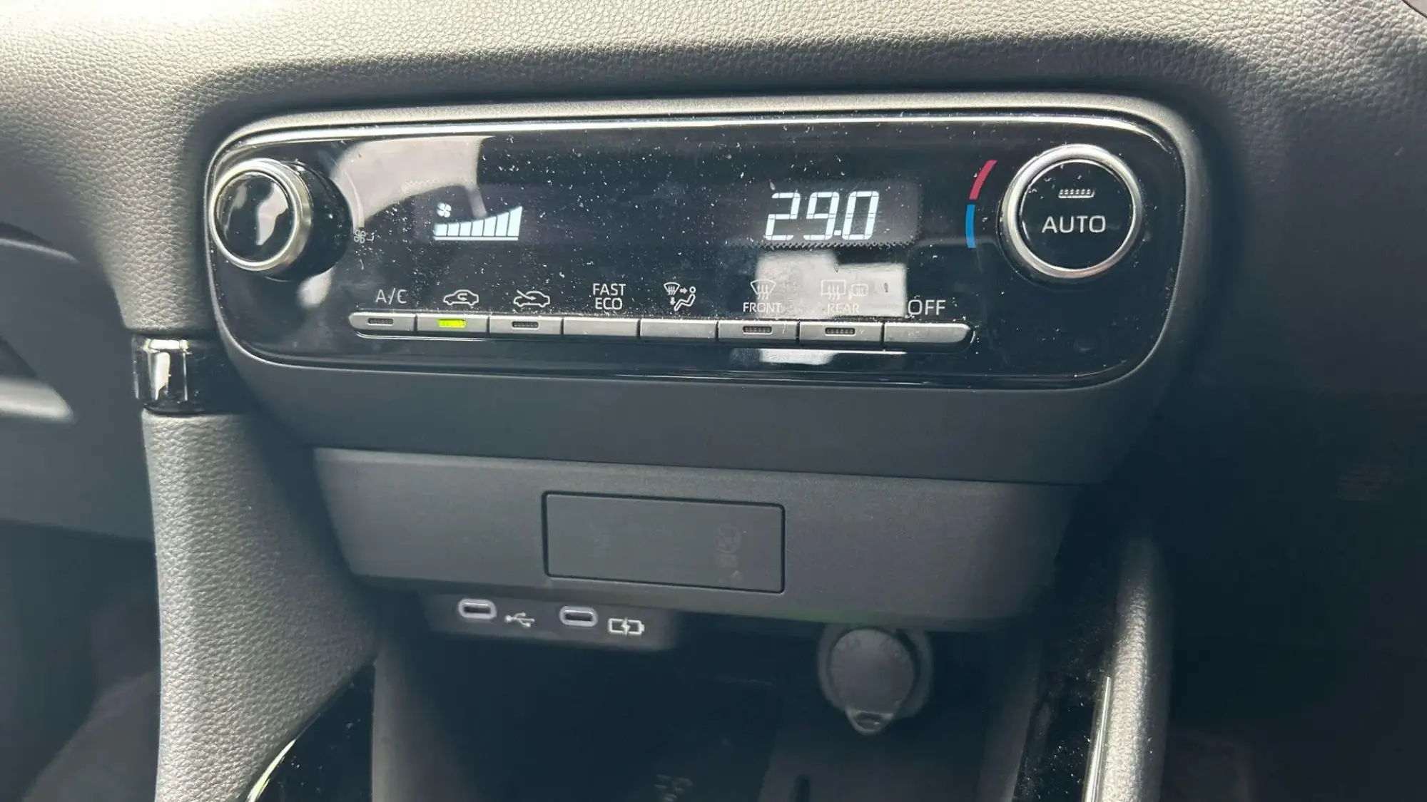 Toyota Yaris Image 29 Toyota Yaris Image 29