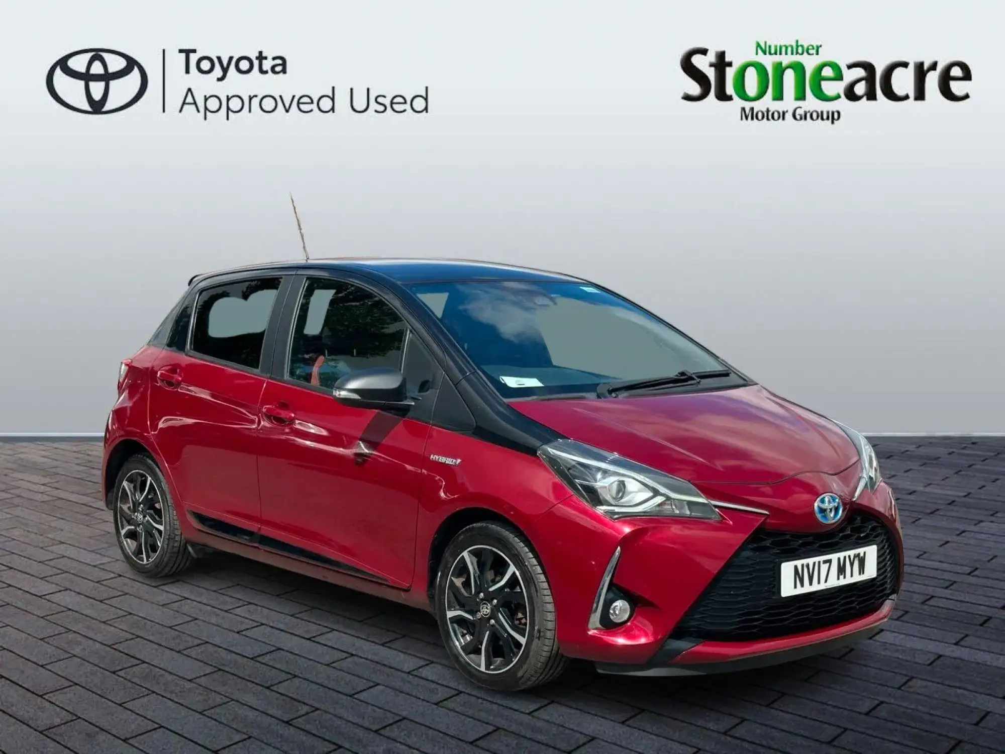 Toyota Yaris 1.5 VVT-h Blue Bi-Tone Hatchback 5dr Petrol Hybrid E-CVT Euro 6 (s/s) (100 ps) NV17MYW Image 1 Toyota Yaris 1.5 VVT-h Blue Bi-Tone Hatchback 5dr Petrol Hybrid E-CVT Euro 6 (s/s) (100 ps) NV17MYW Image 1