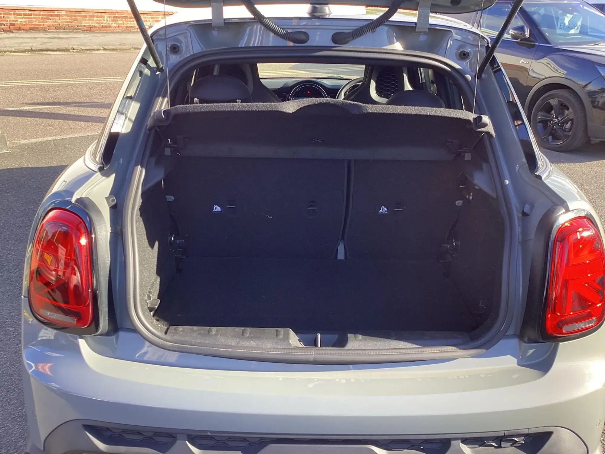 MINI Hatch Image 21 MINI Hatch Image 21